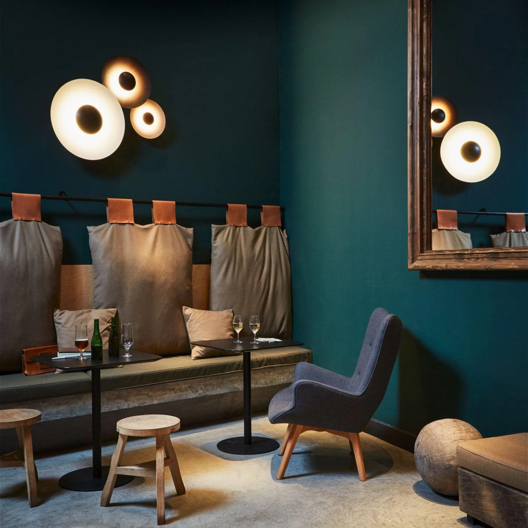 Peacemaker Elegance Simplicity Glow Wall Light - Image 72
