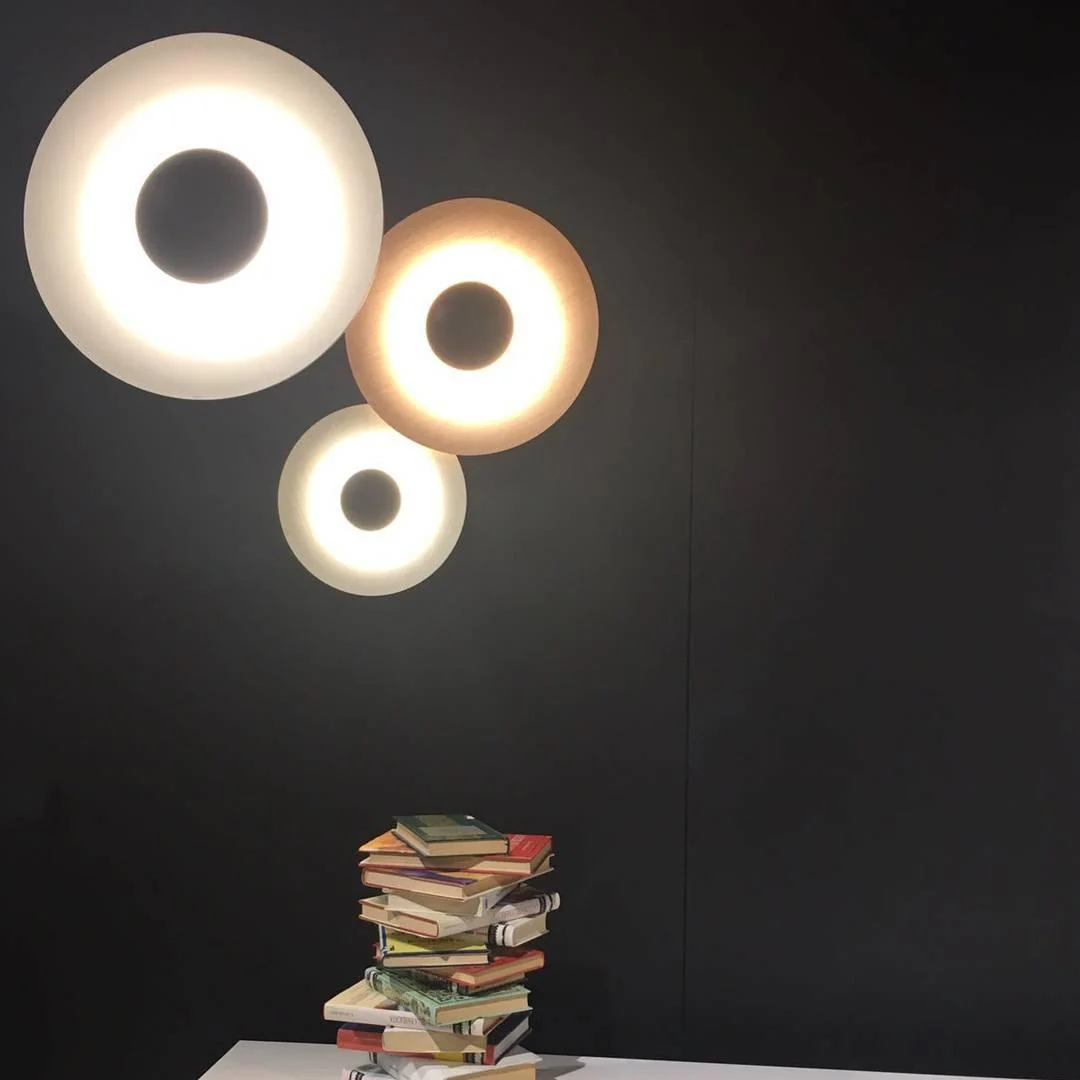 Peacemaker Elegance Simplicity Glow Wall Light - Image 89