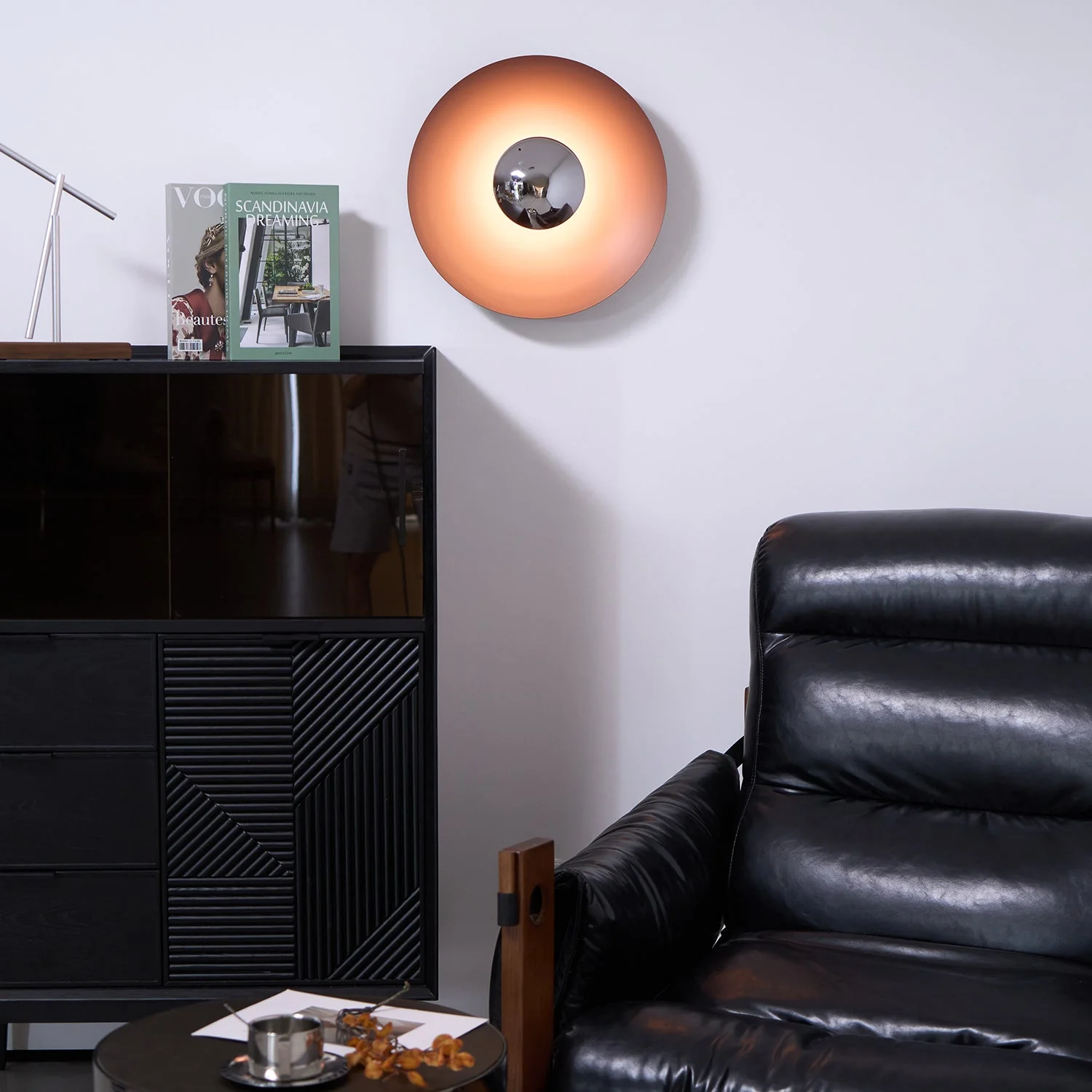 Peacemaker Elegance Simplicity Glow Wall Light - Image 93