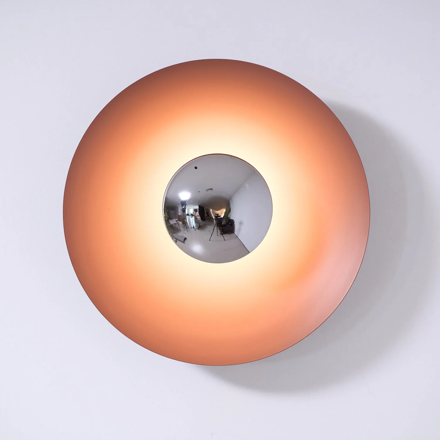 Peacemaker Elegance Simplicity Glow Wall Light - Image 98