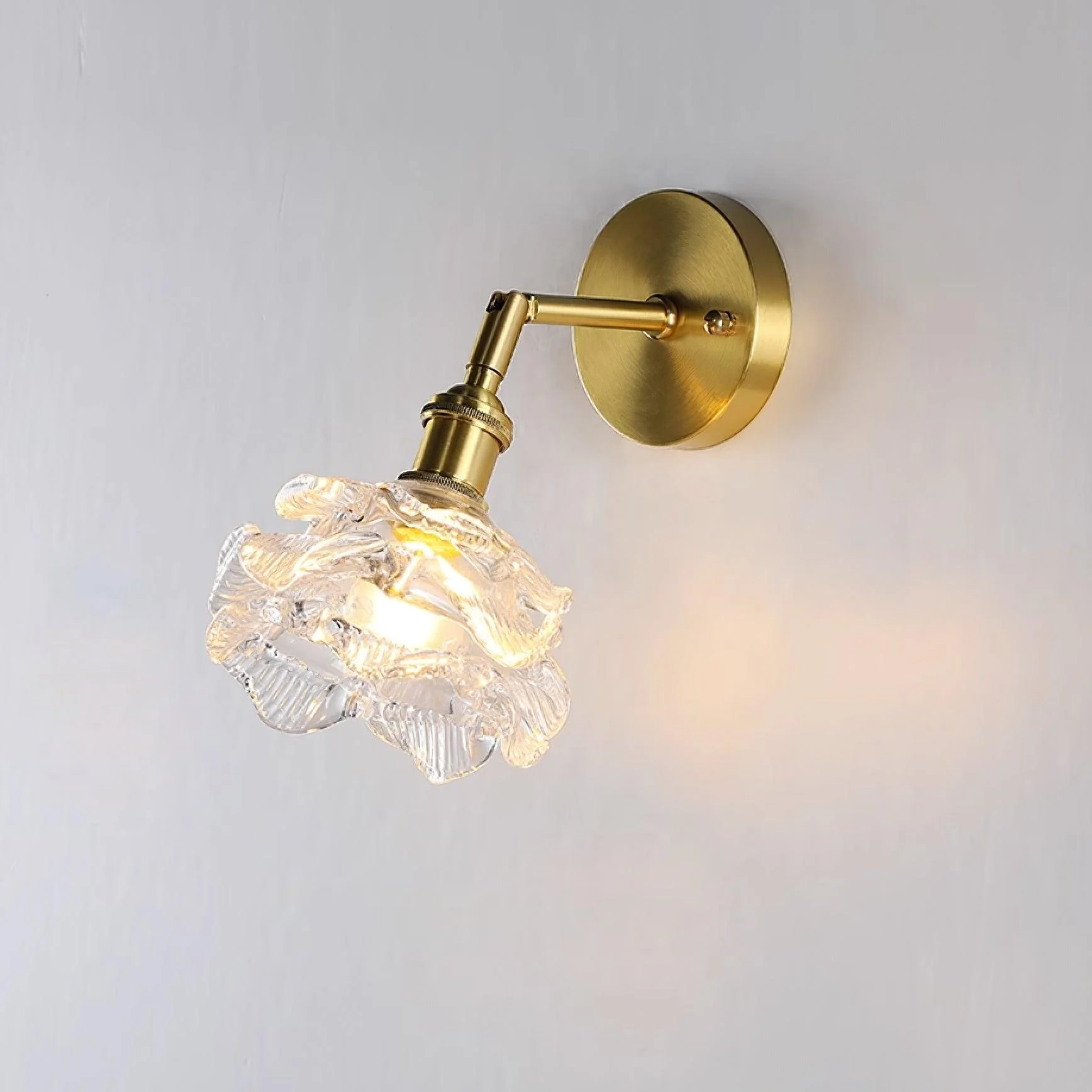 Petal Vintage Brass Wall Lamp - Image 11