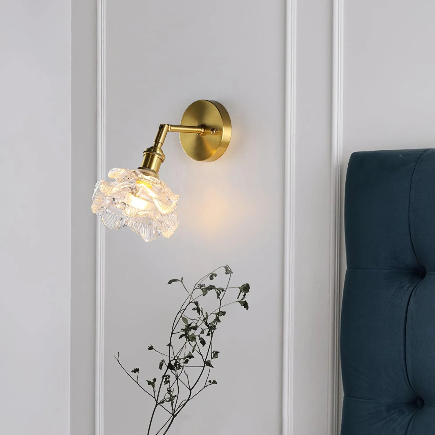 Petal Vintage Brass Wall Lamp - Image 13