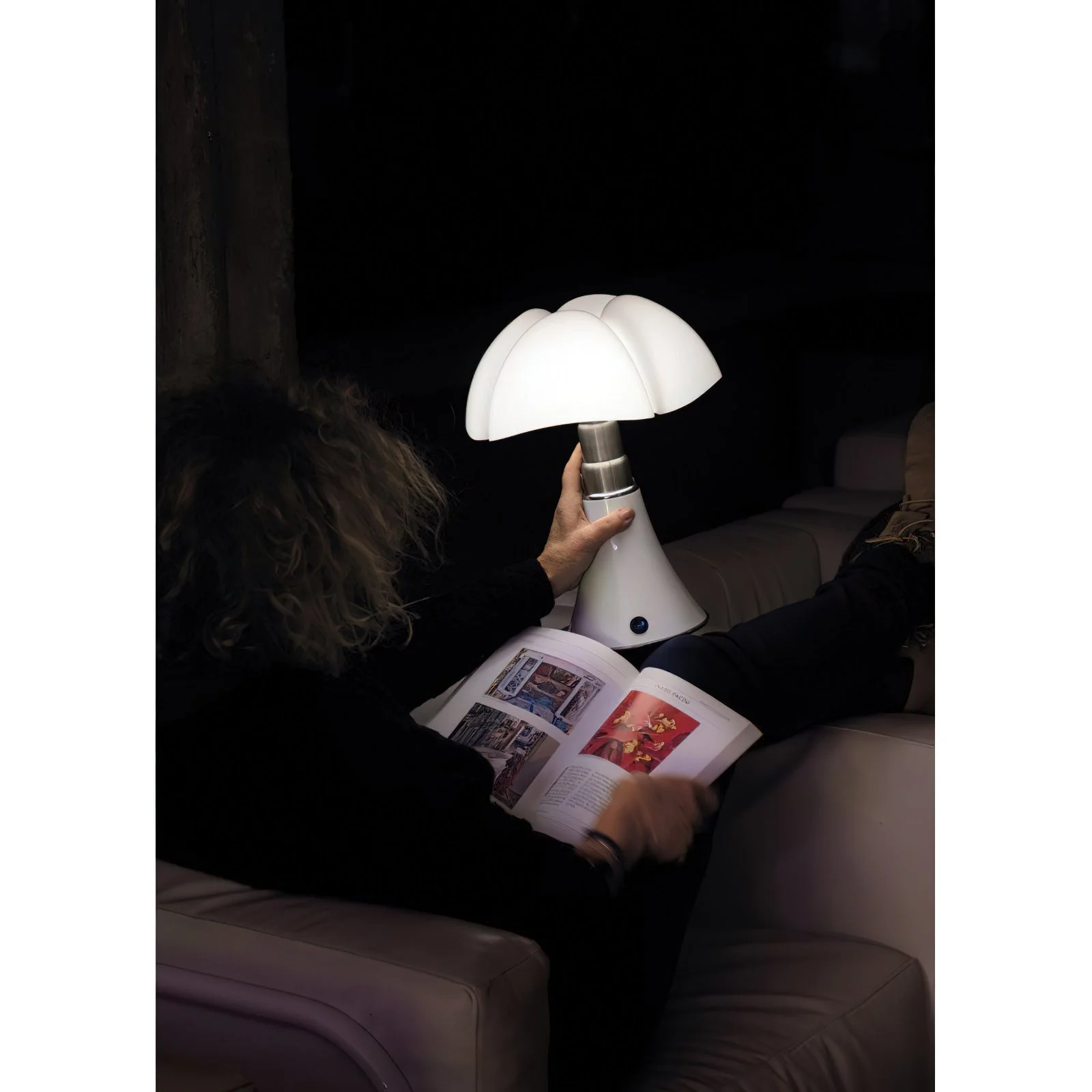 Pipistrello Modern Table Lamp - Image 30