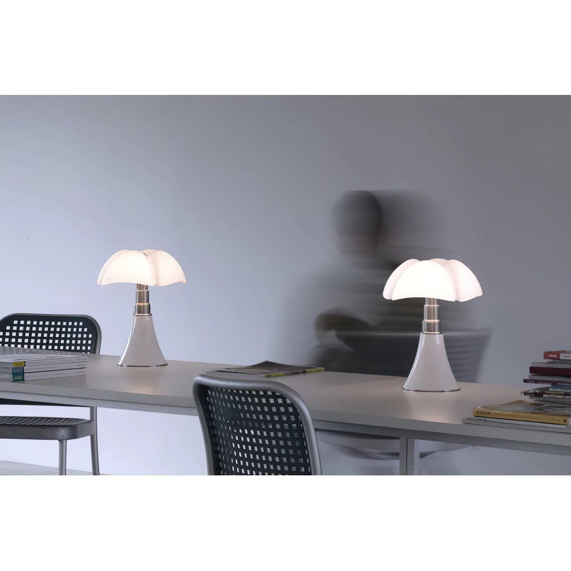 Pipistrello Modern Table Lamp - Image 35