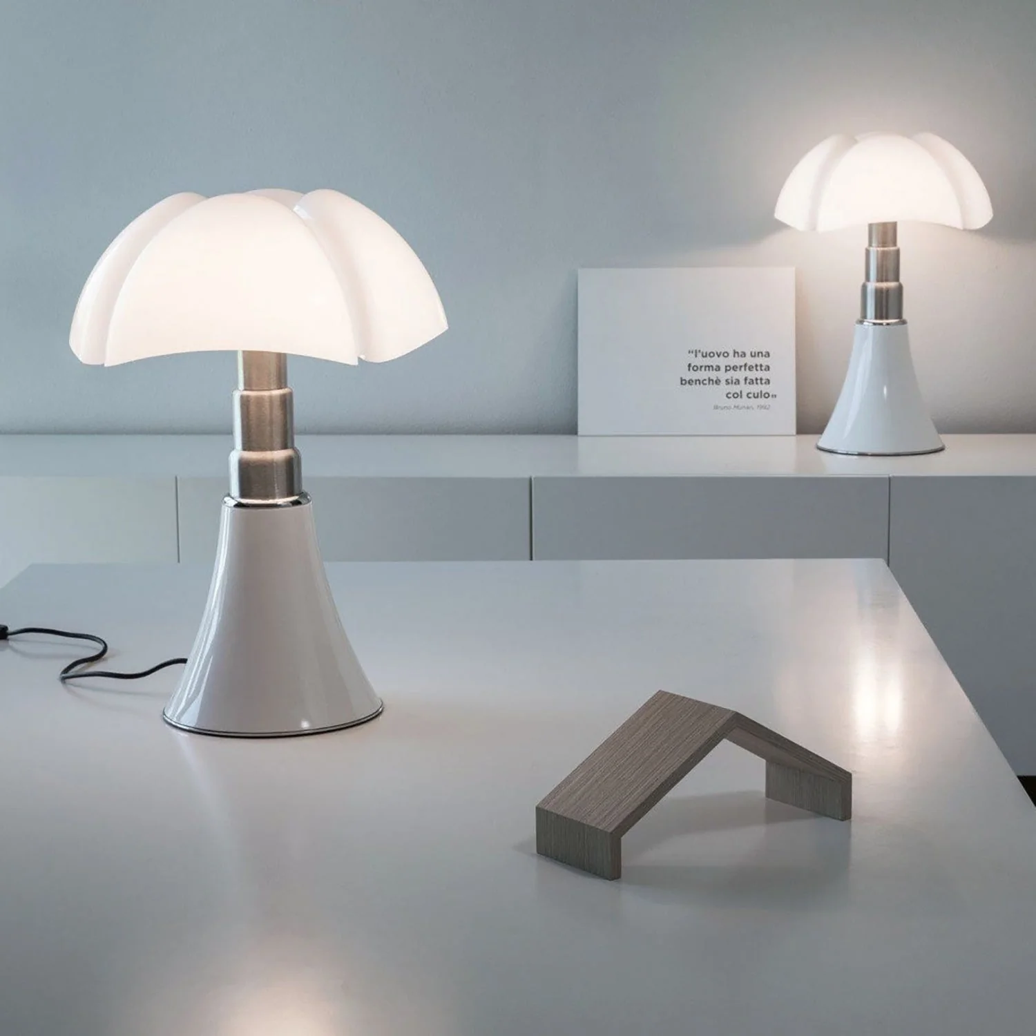Pipistrello Modern Table Lamp - Image 5