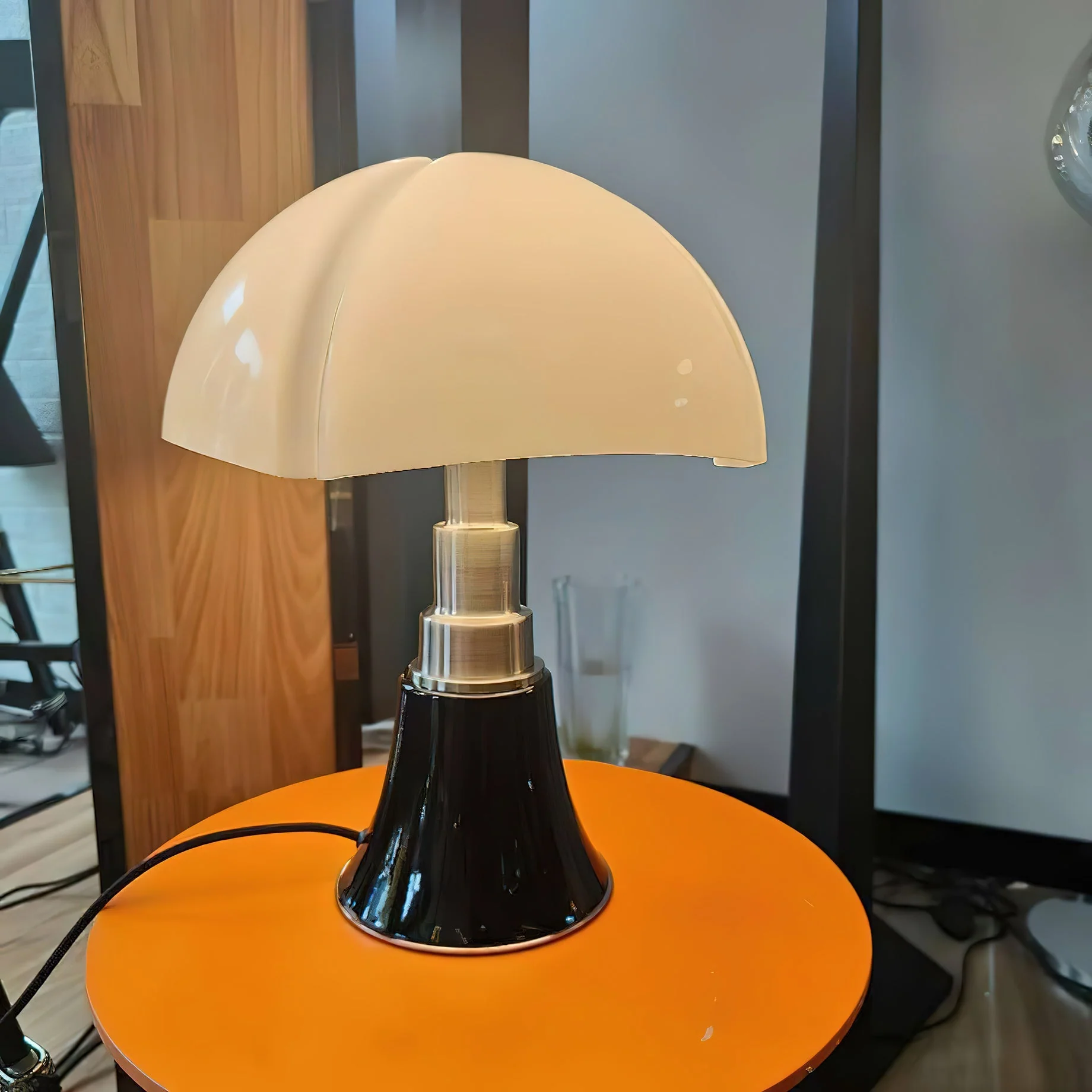 Pipistrello Modern Table Lamp - Image 8