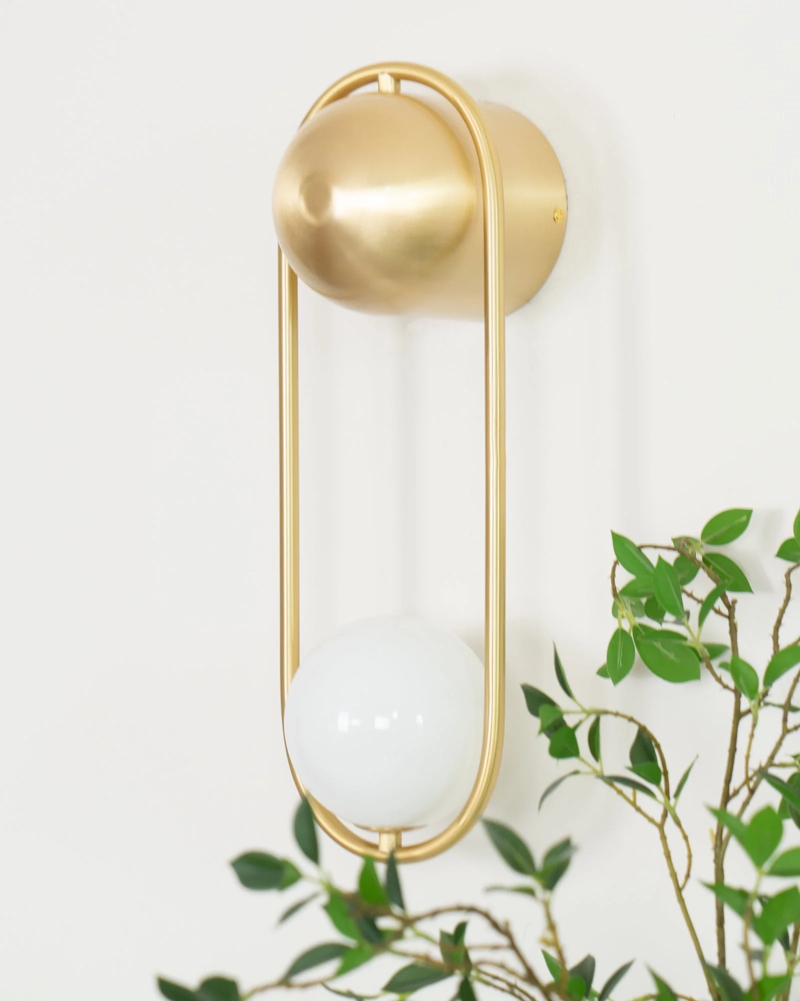 Radiain Brass Minimalist Wall Lamp - Image 29