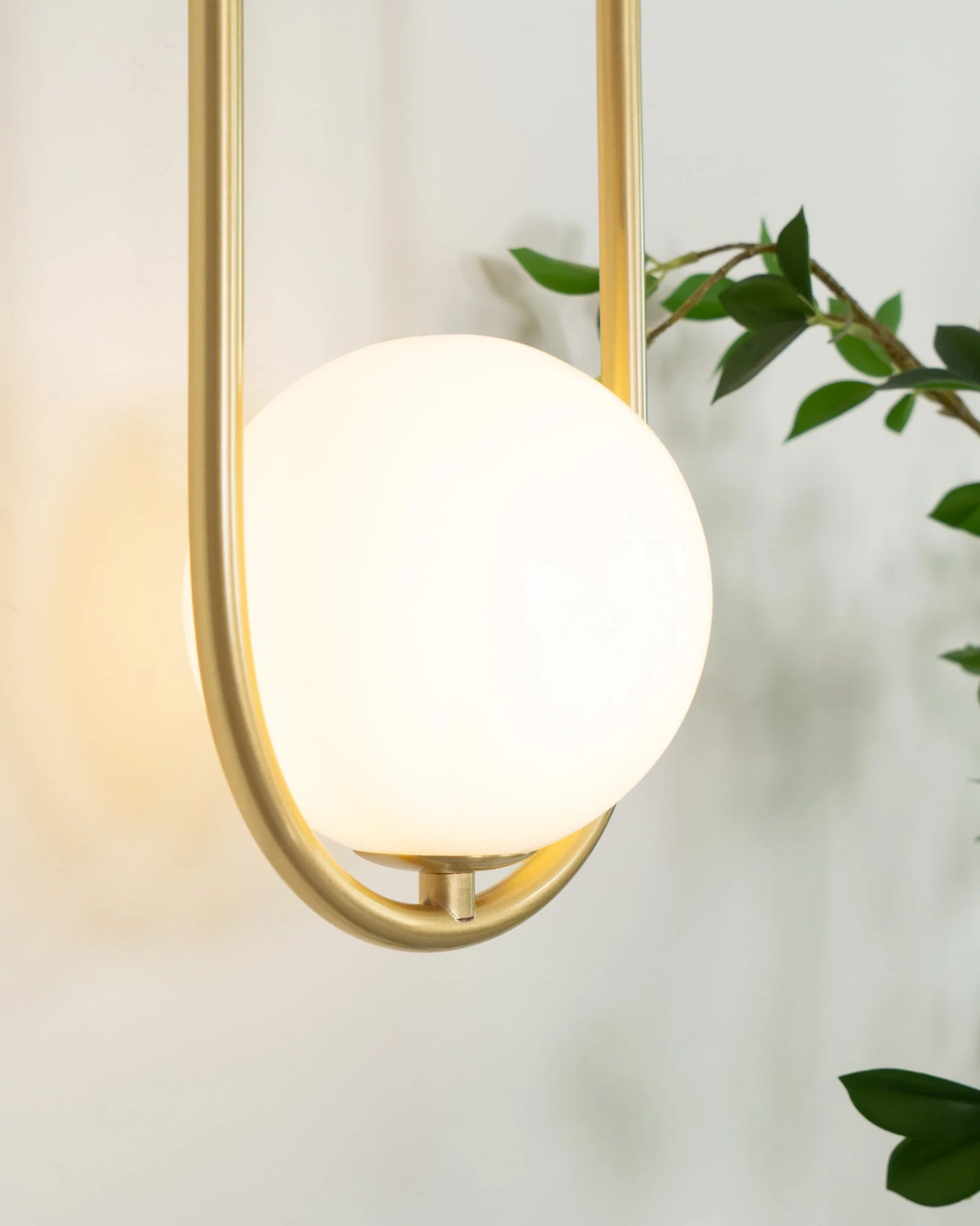 Radiain Brass Minimalist Wall Lamp - Image 39