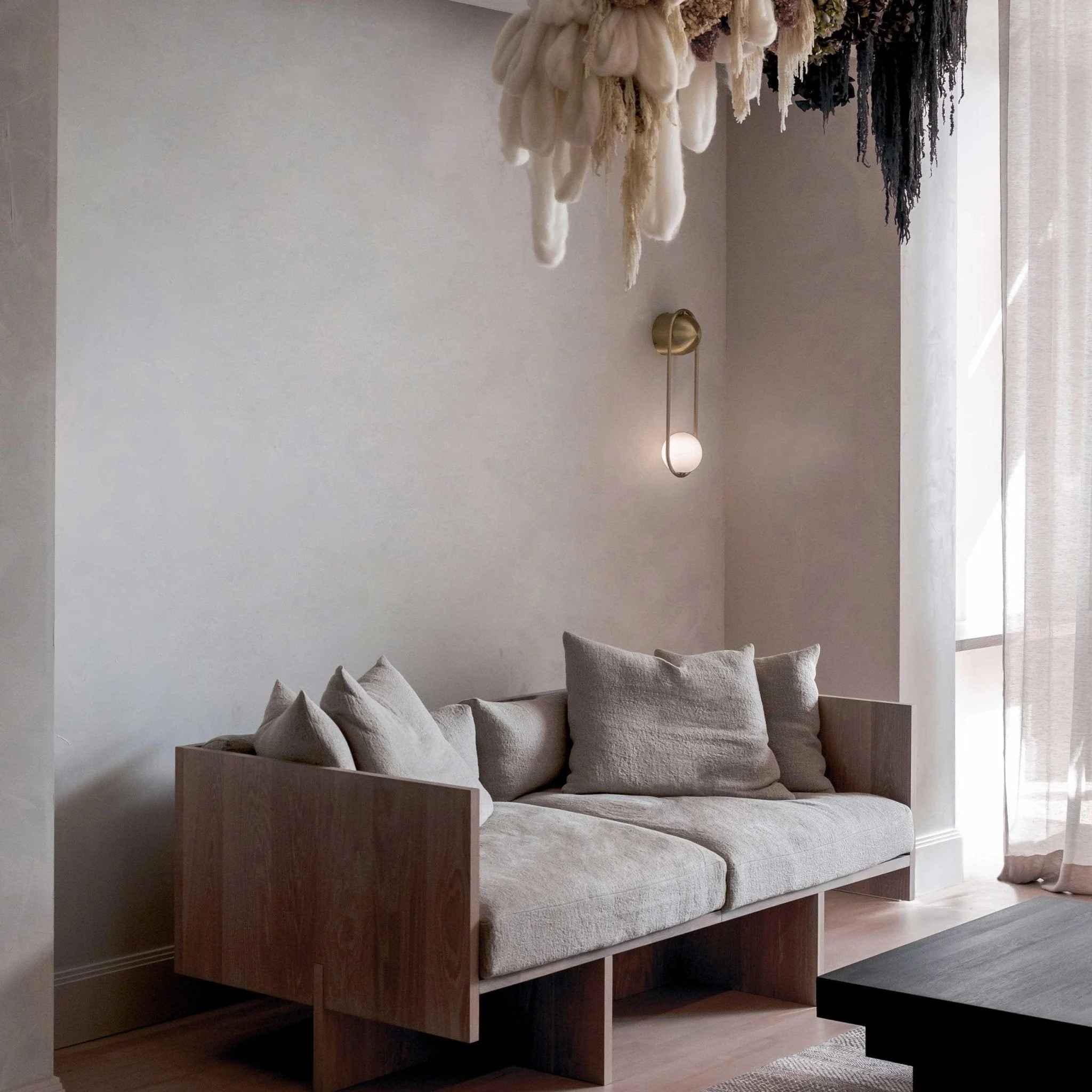 Radiain Brass Minimalist Wall Lamp - Image 9