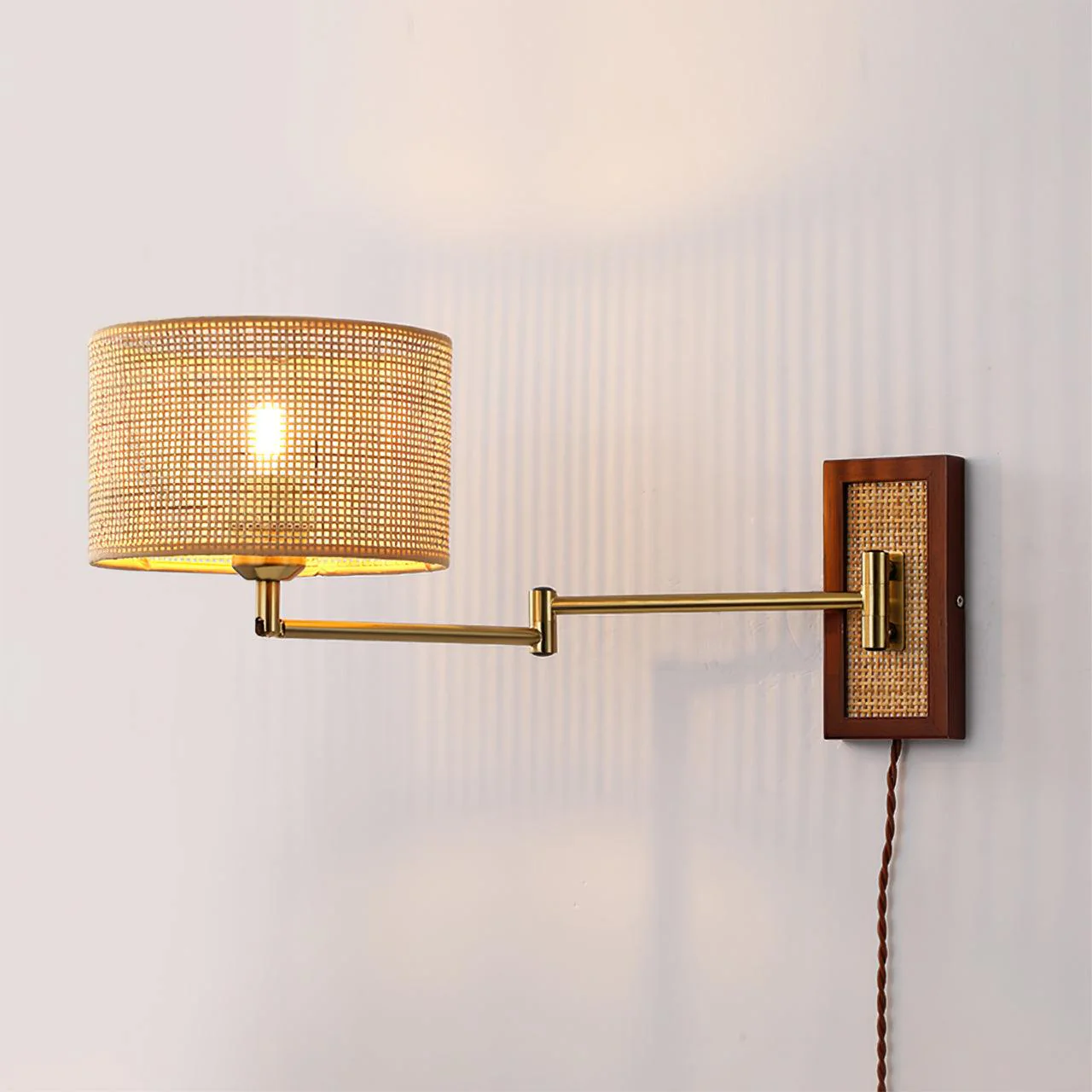 Rattan Farmhouse Bamboo Wall Light - Image 4
