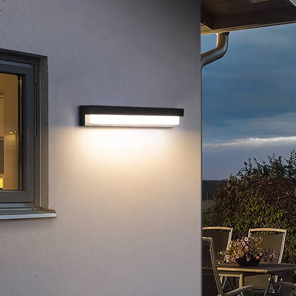 Ray Minimalist Outdoor Wall Lamp - Image 3