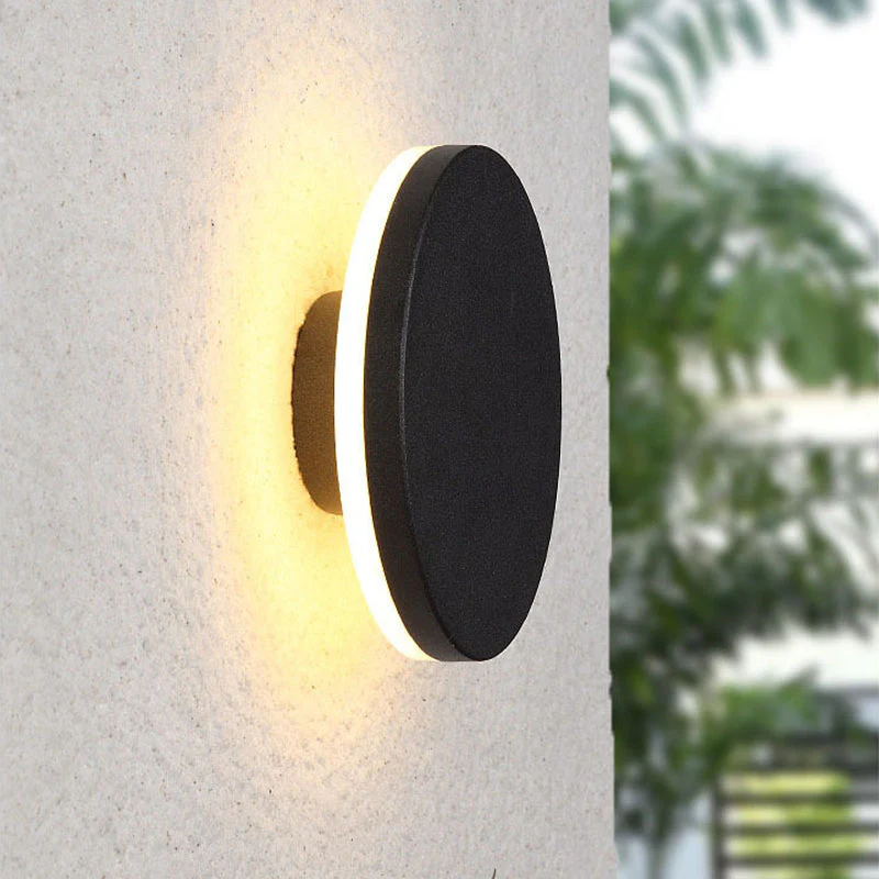 Ray Minimalist LED Outdoor Wall Light - Image 4