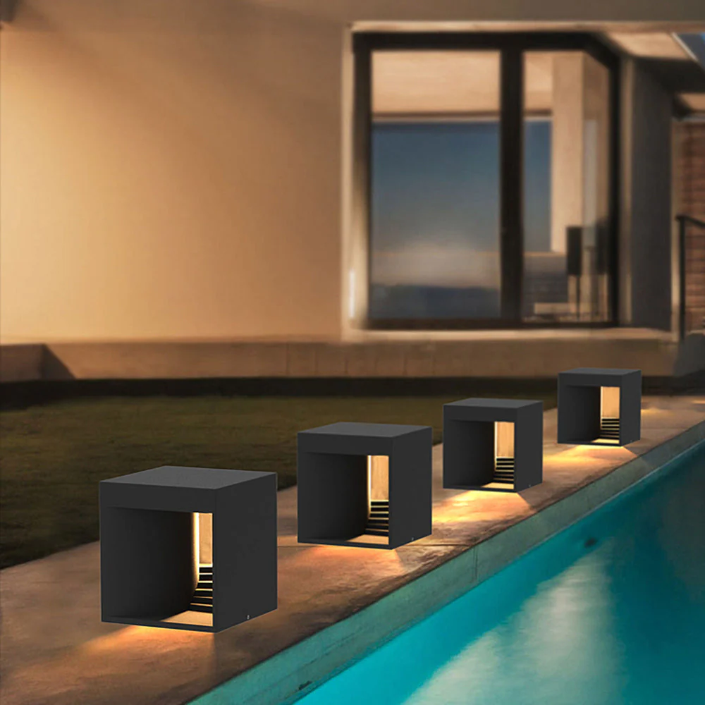 Ray Minimalist Outdoor Table Lamp - Image 5