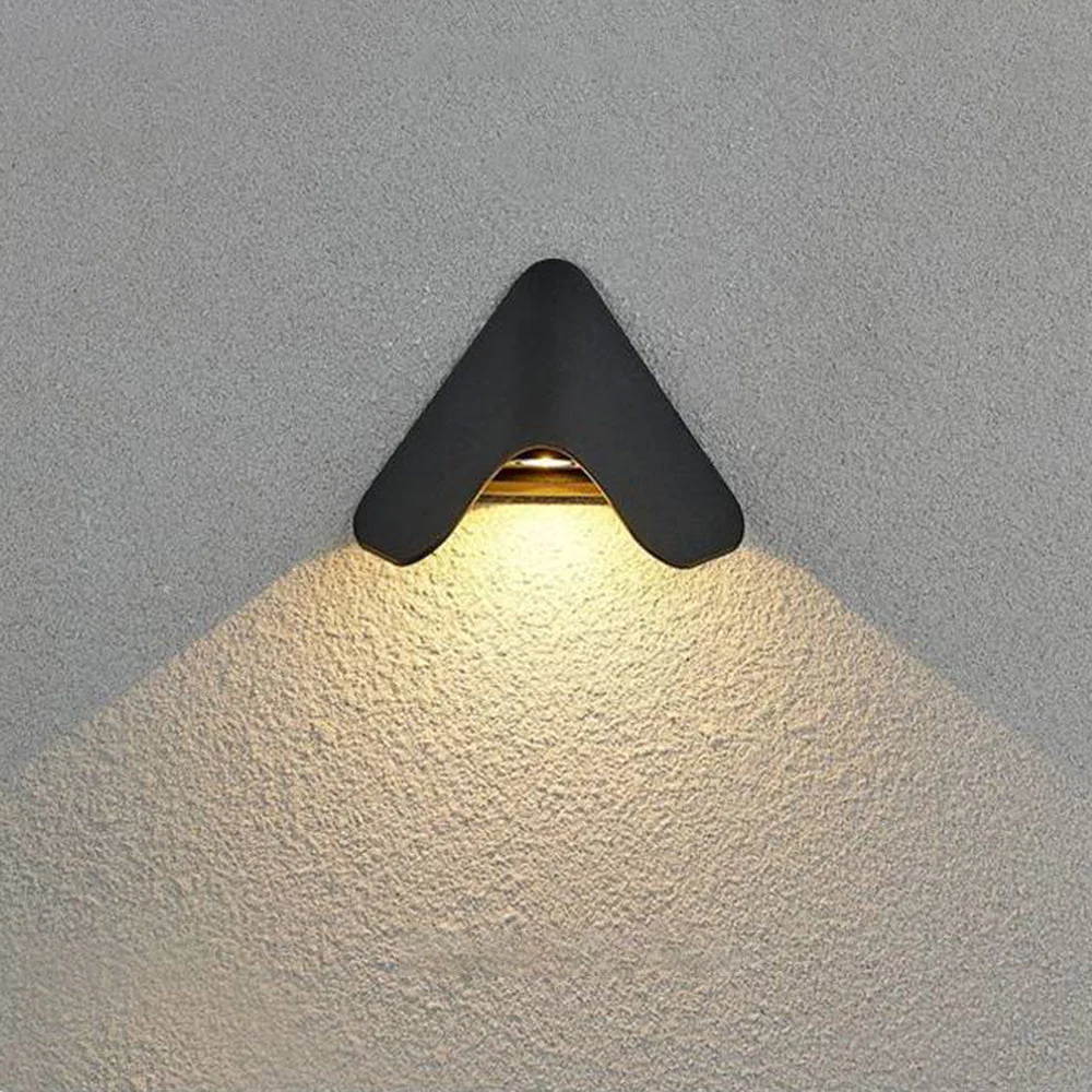 Ray Minimalist Outdoor Wall Lamp - Image 2