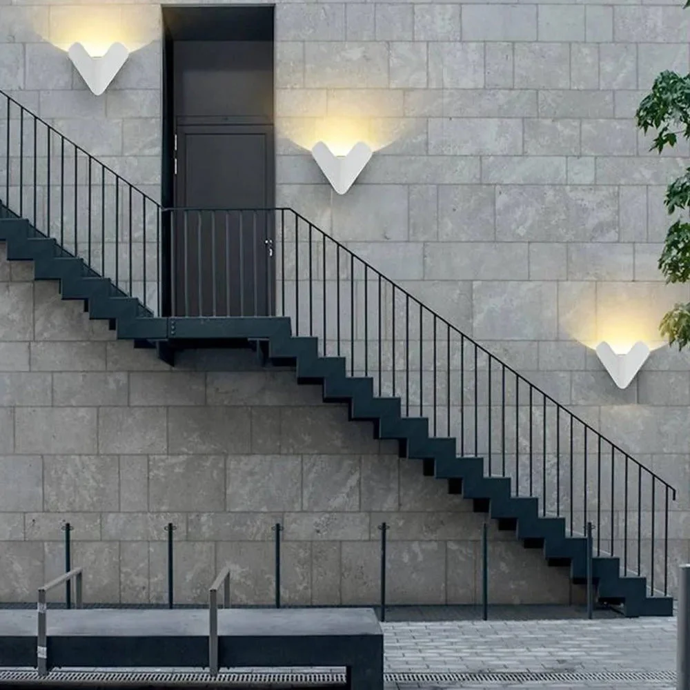 Ray Minimalist Outdoor Wall Lamp - Image 6