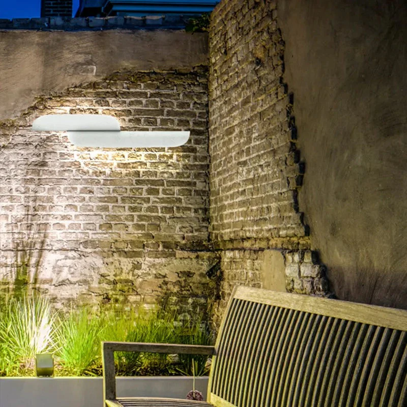 Ray Modern LED Outdoor Wall Lamp - Image 3