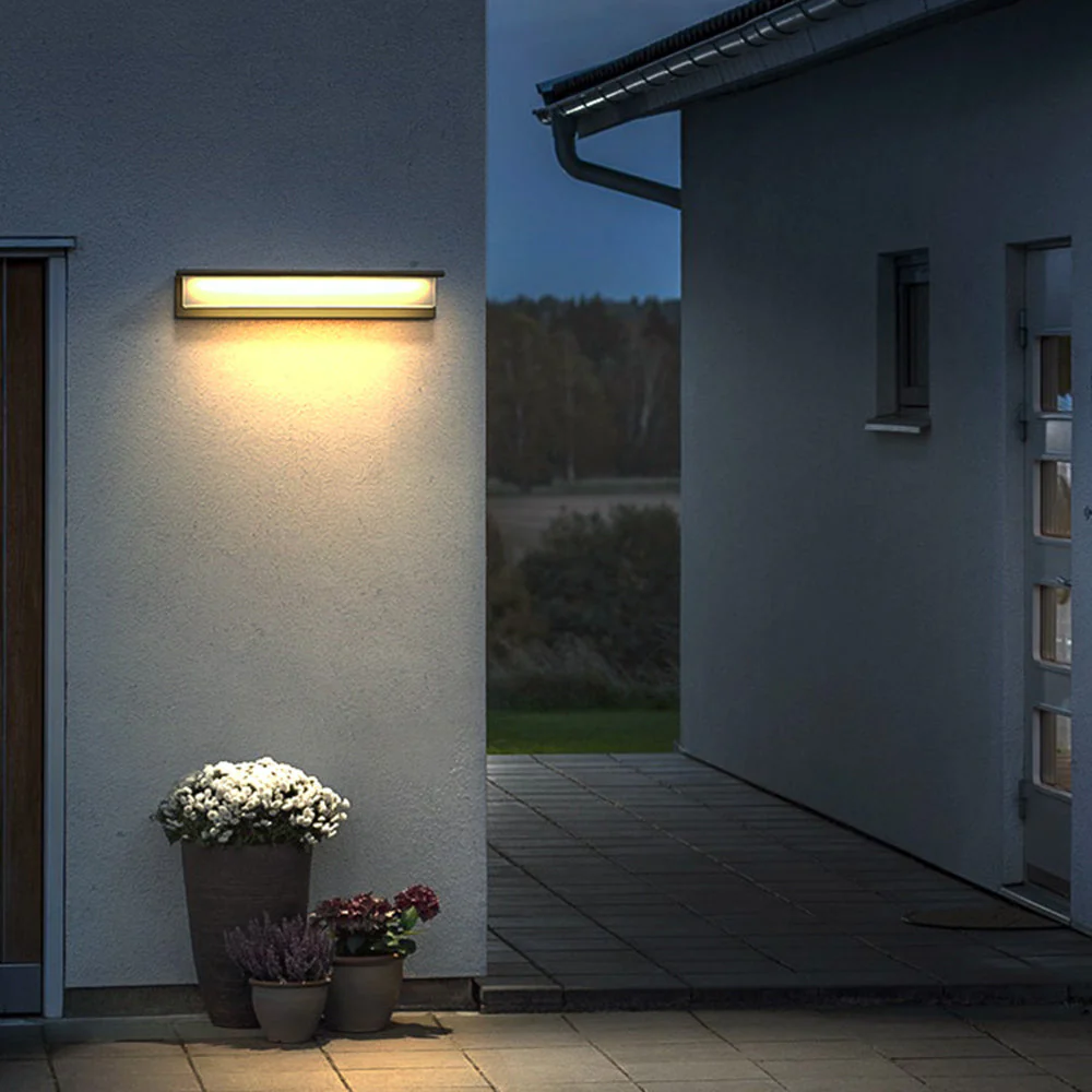 Ray Modern Outdoor Wall Lamp - Image 2