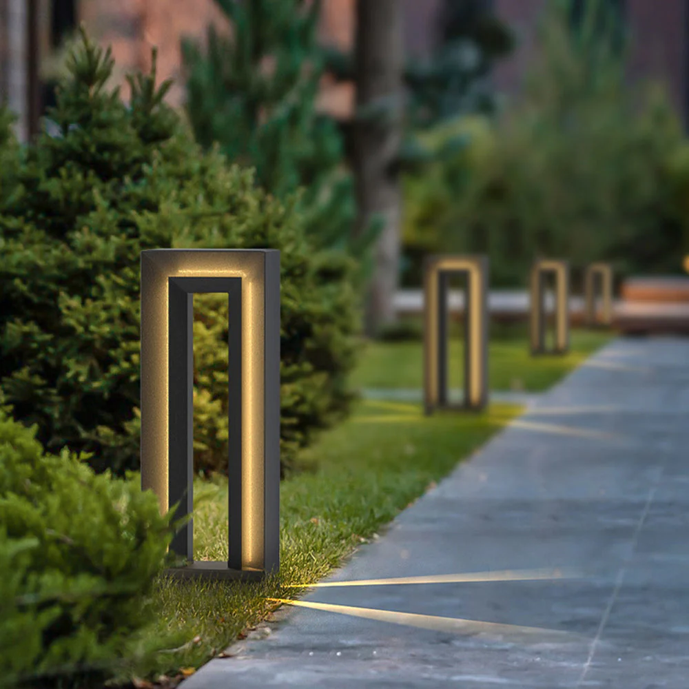 Ray Modern Outdoor Path Light - Image 3