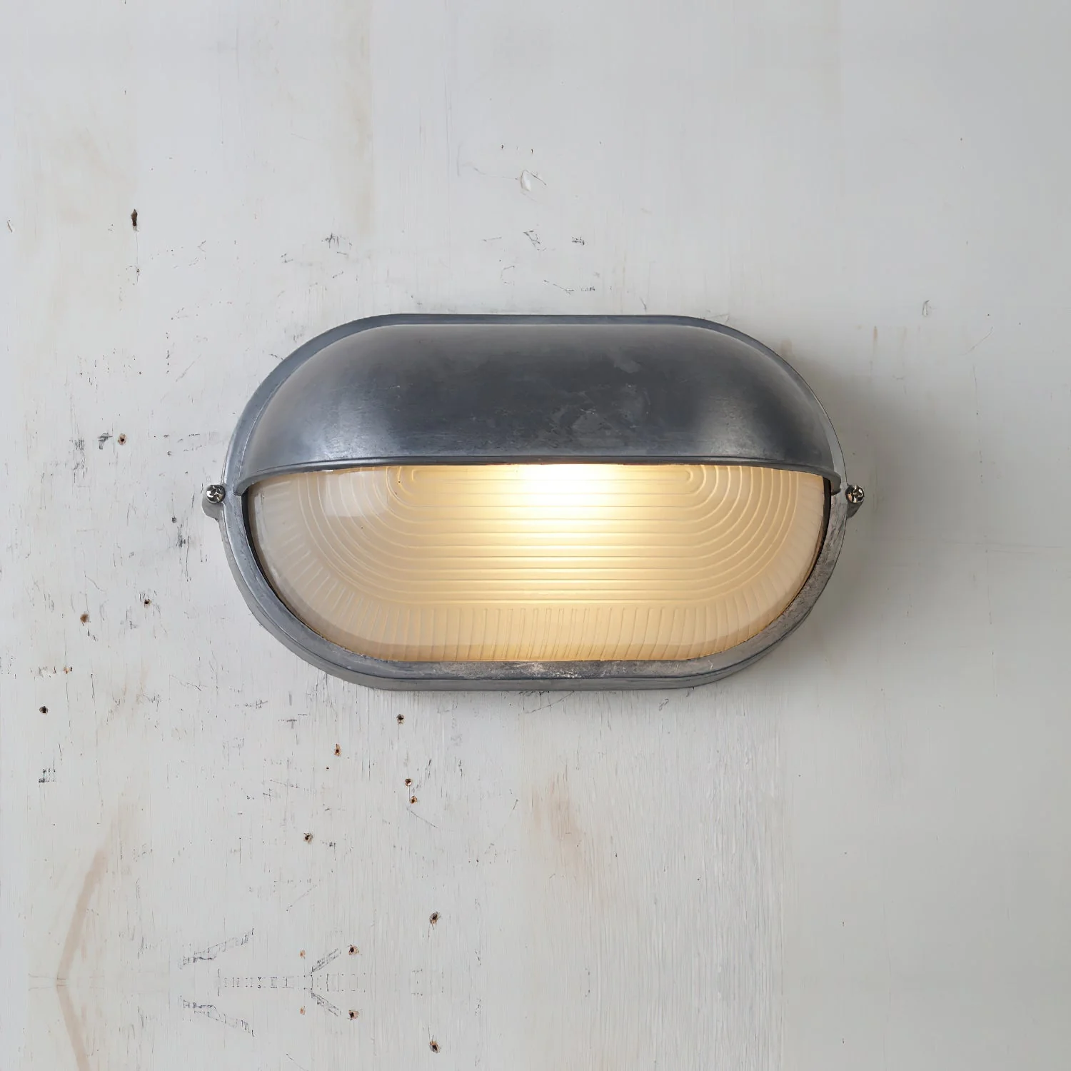 Ray Modern Outdoor Wall Lamp - Image 3