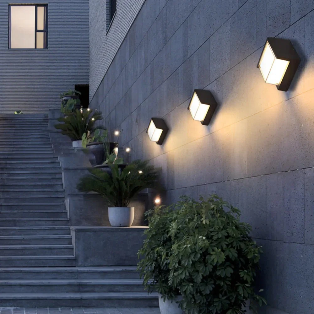 Ray Modern Outdoor Wall Lamp - Image 6