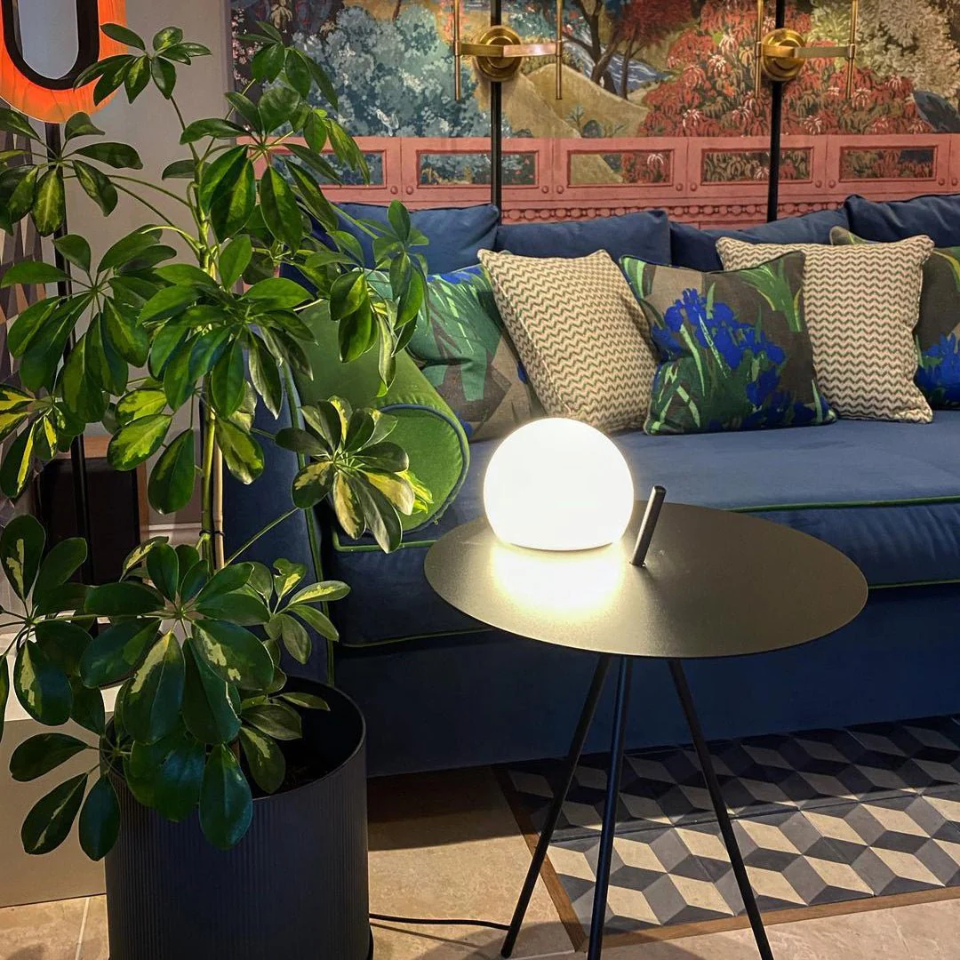 Ray Solar Tripod Outdoor  Table Floor Lamp - Image 4