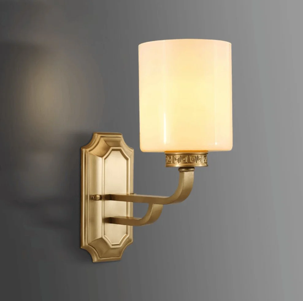 Regal Classic Brass Wall Lamp - Image 6