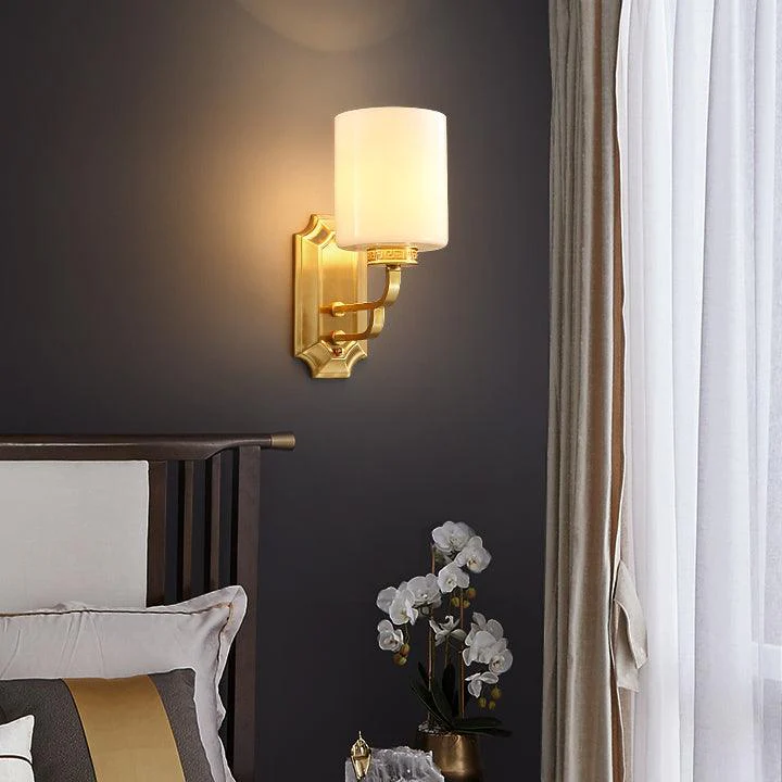 Regal Classic Brass Wall Lamp - Image 8
