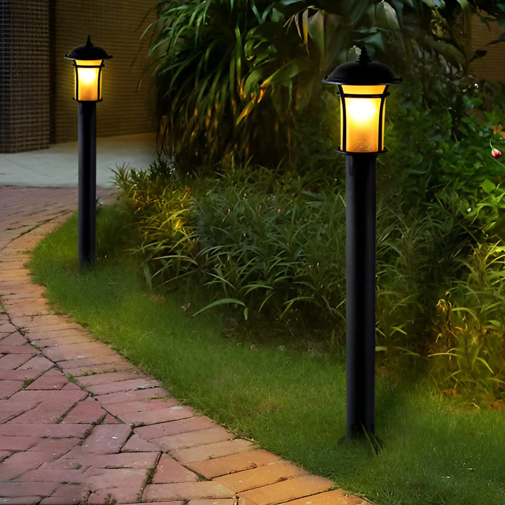 Rhean Classic Old England-Style LED Glass Outdoor Lamp