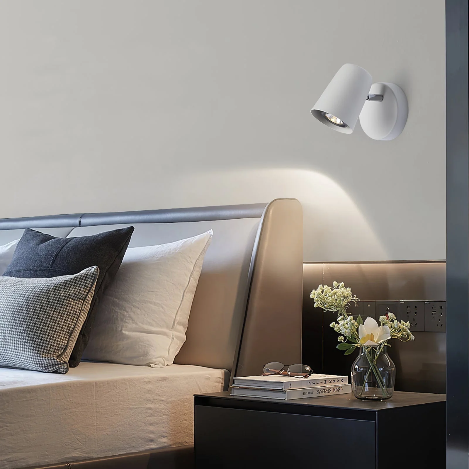 Rheta Modern Wall Light - Image 3