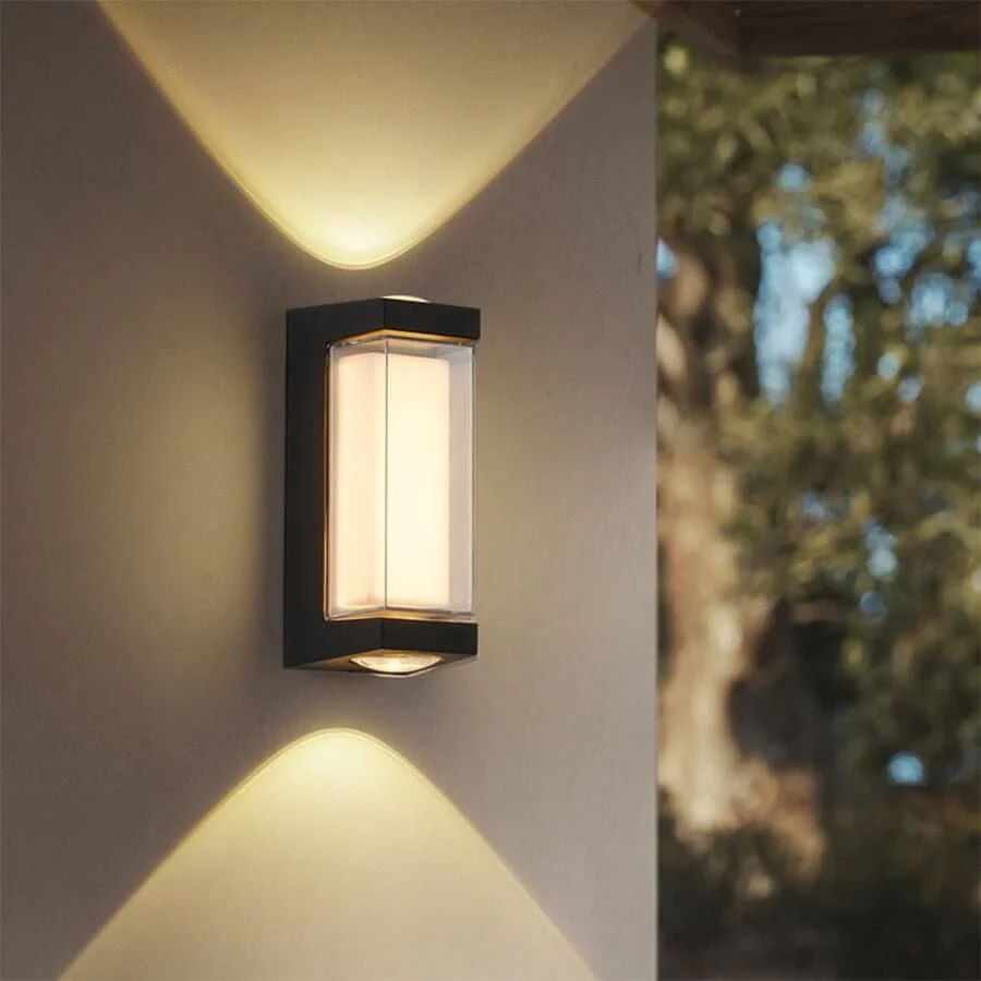 Robust Sleek Dual-Directional Outdoor Wall Light