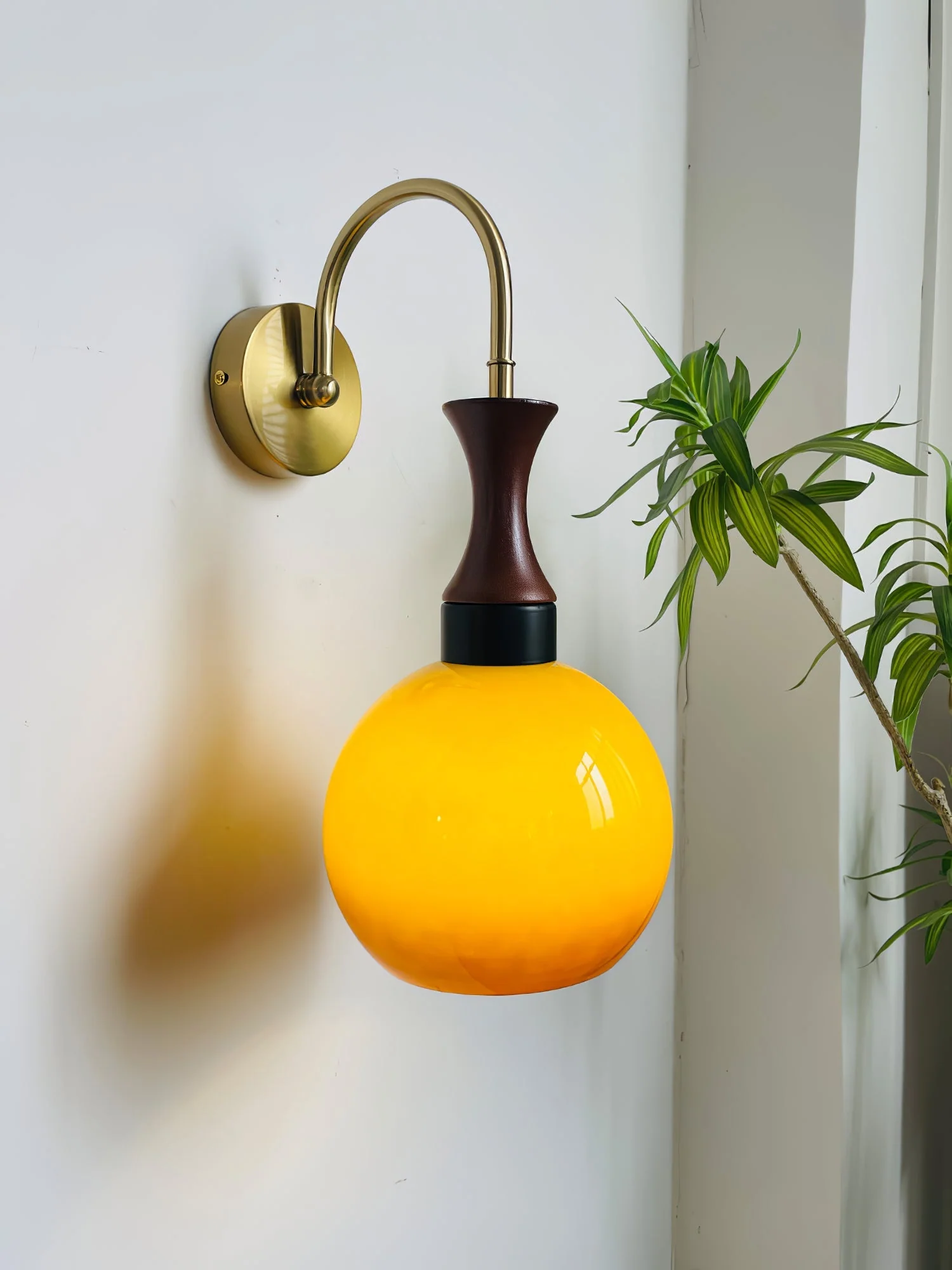 Rowan Modern Glass Wall Light - Image 9