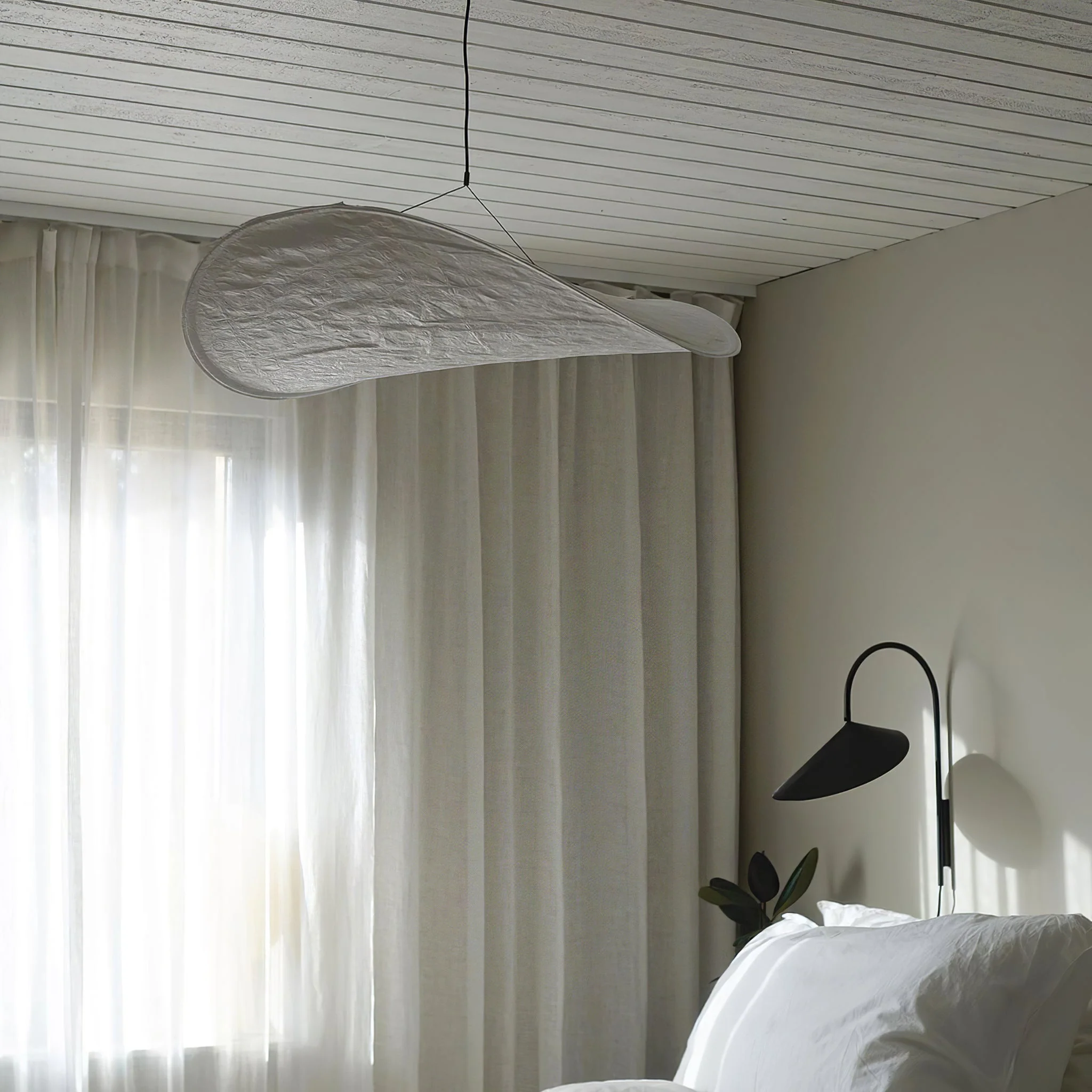 Sereca Paper & Glass Fiber Pendant Lamp - Image 4