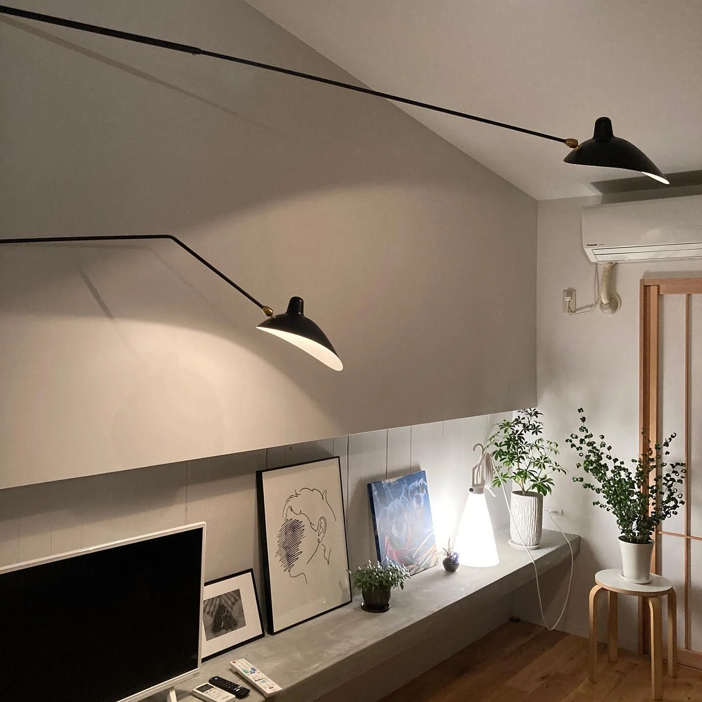 Serge Industrial Wall Light - Image 14