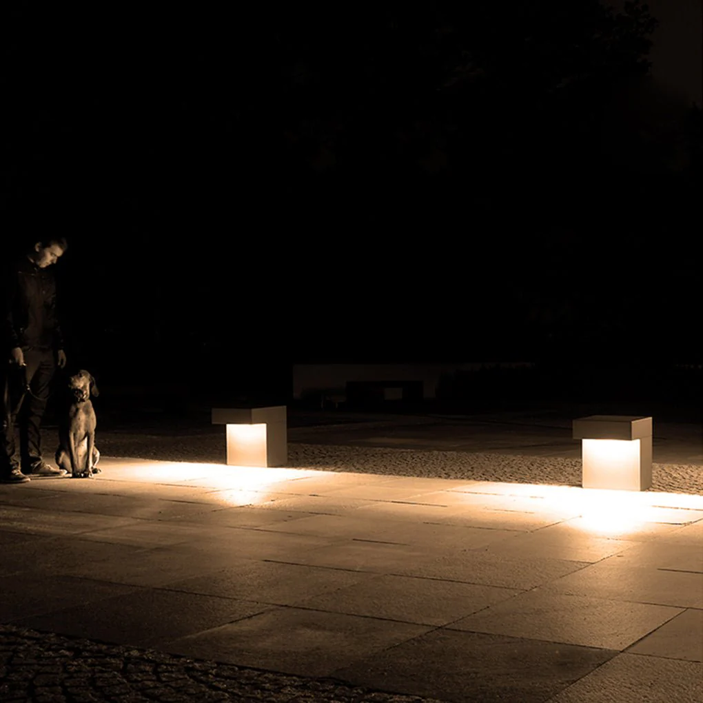 Servant Eco-Friendly Modern Minimalist PC Outdoor Path Lamp - Image 7