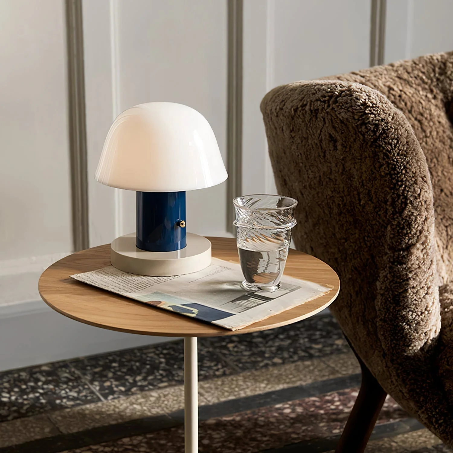Setago Modern Polymer Table Lamp - Image 12