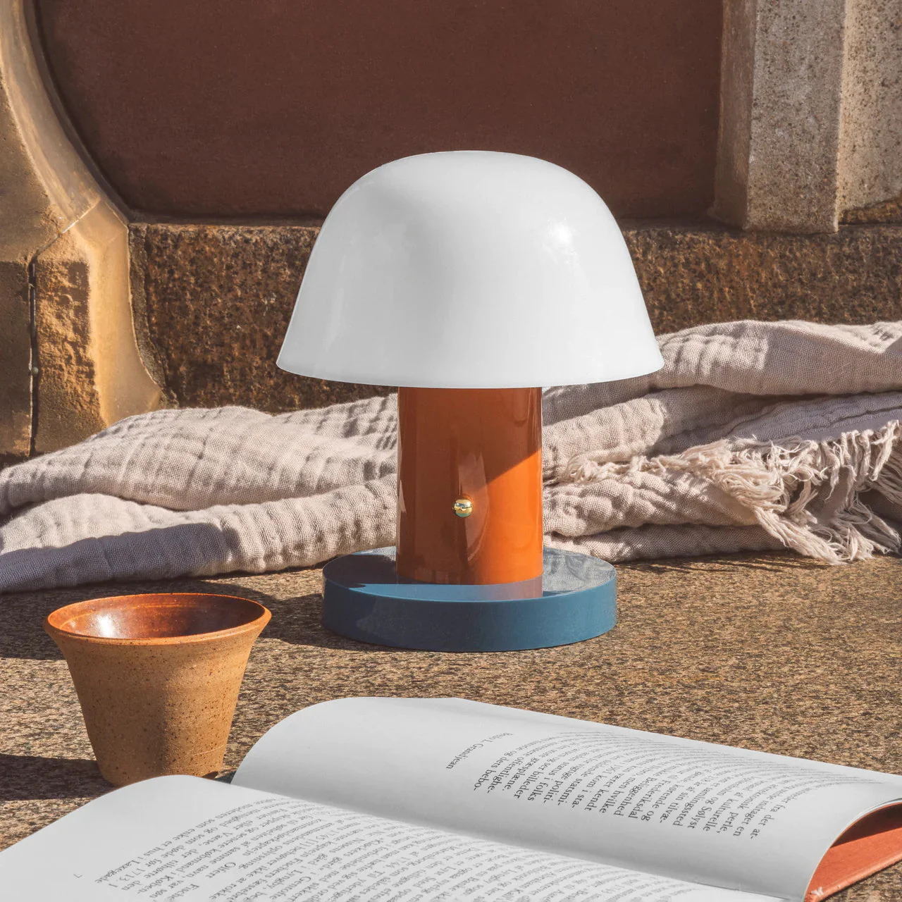 Setago Modern Polymer Table Lamp - Image 2