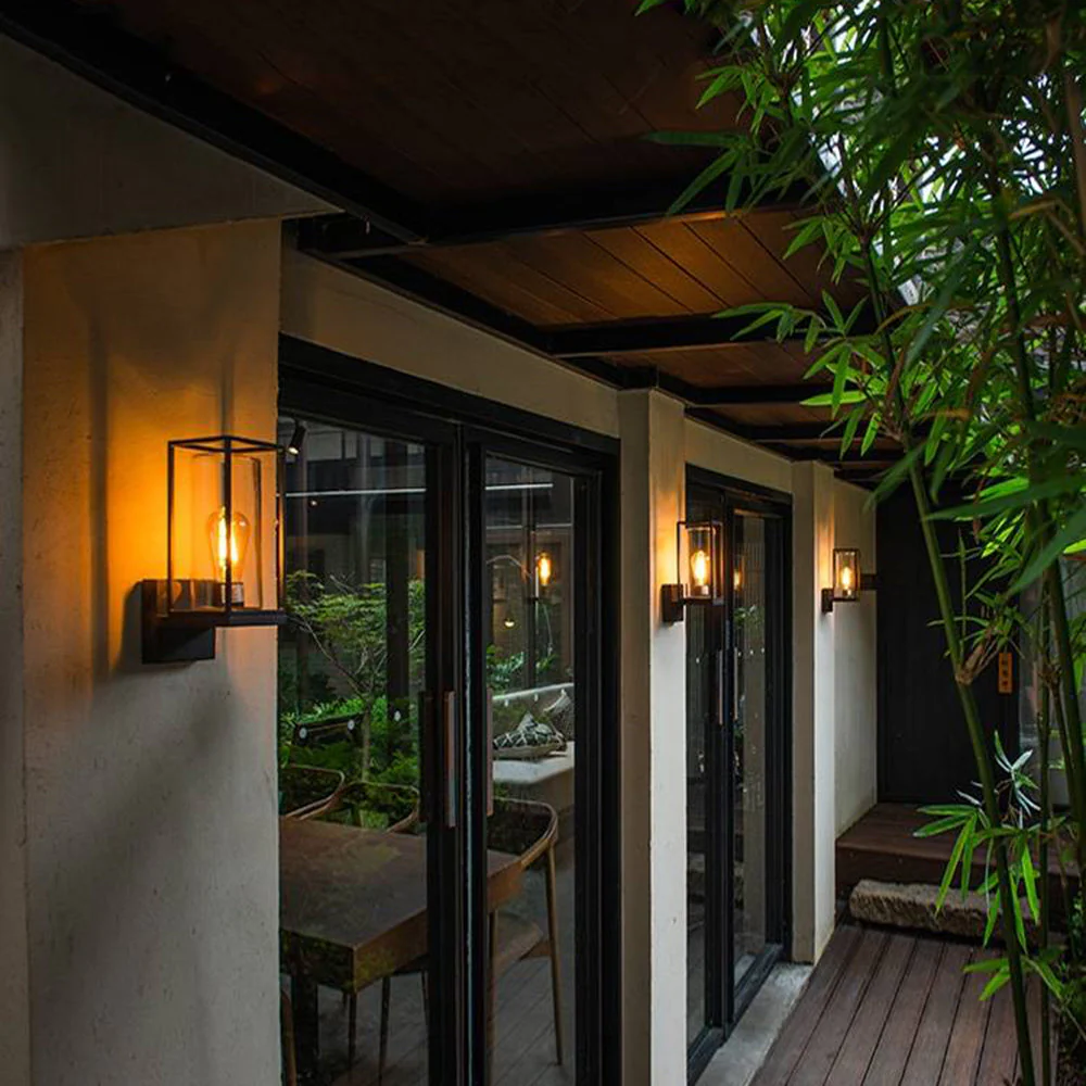 Silva Modern Outdoor Wall Lamp - Image 3