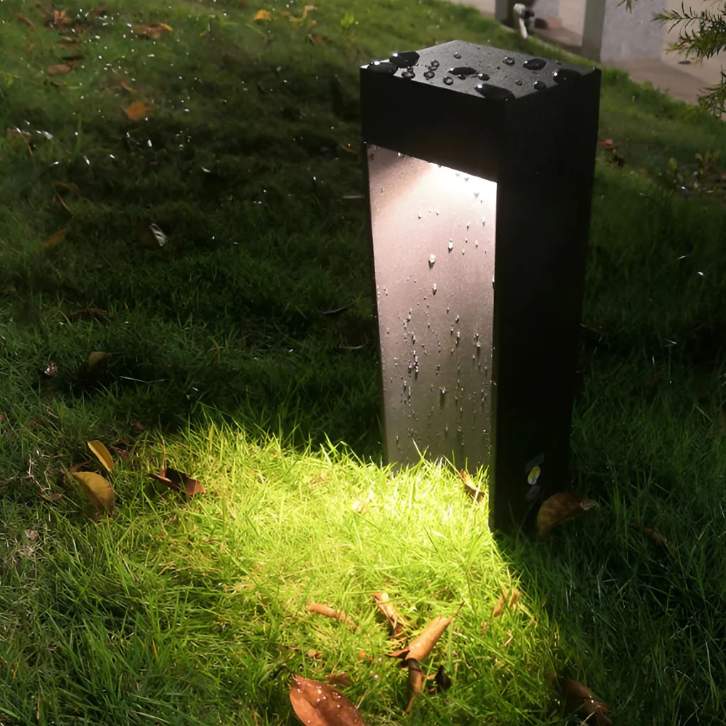Siona Modern LED Outdoor Lawn Light - Image 2