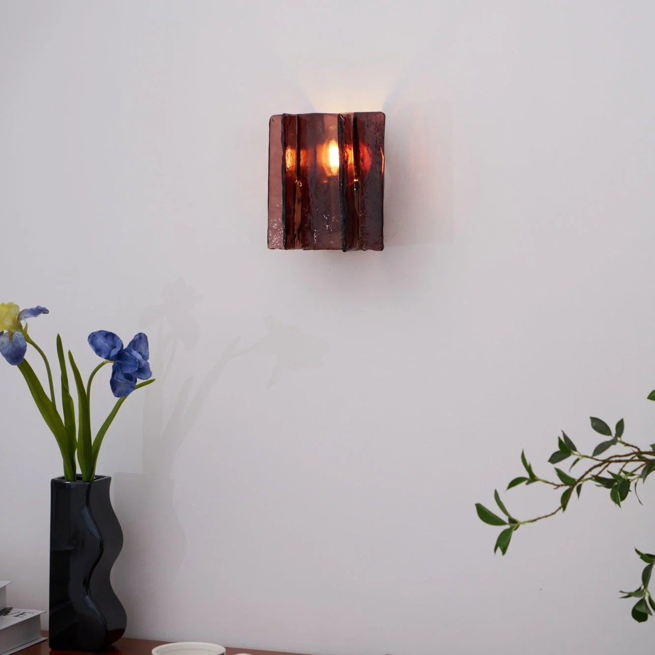 Solanic Glass Artistic Wall Lamp - Image 3