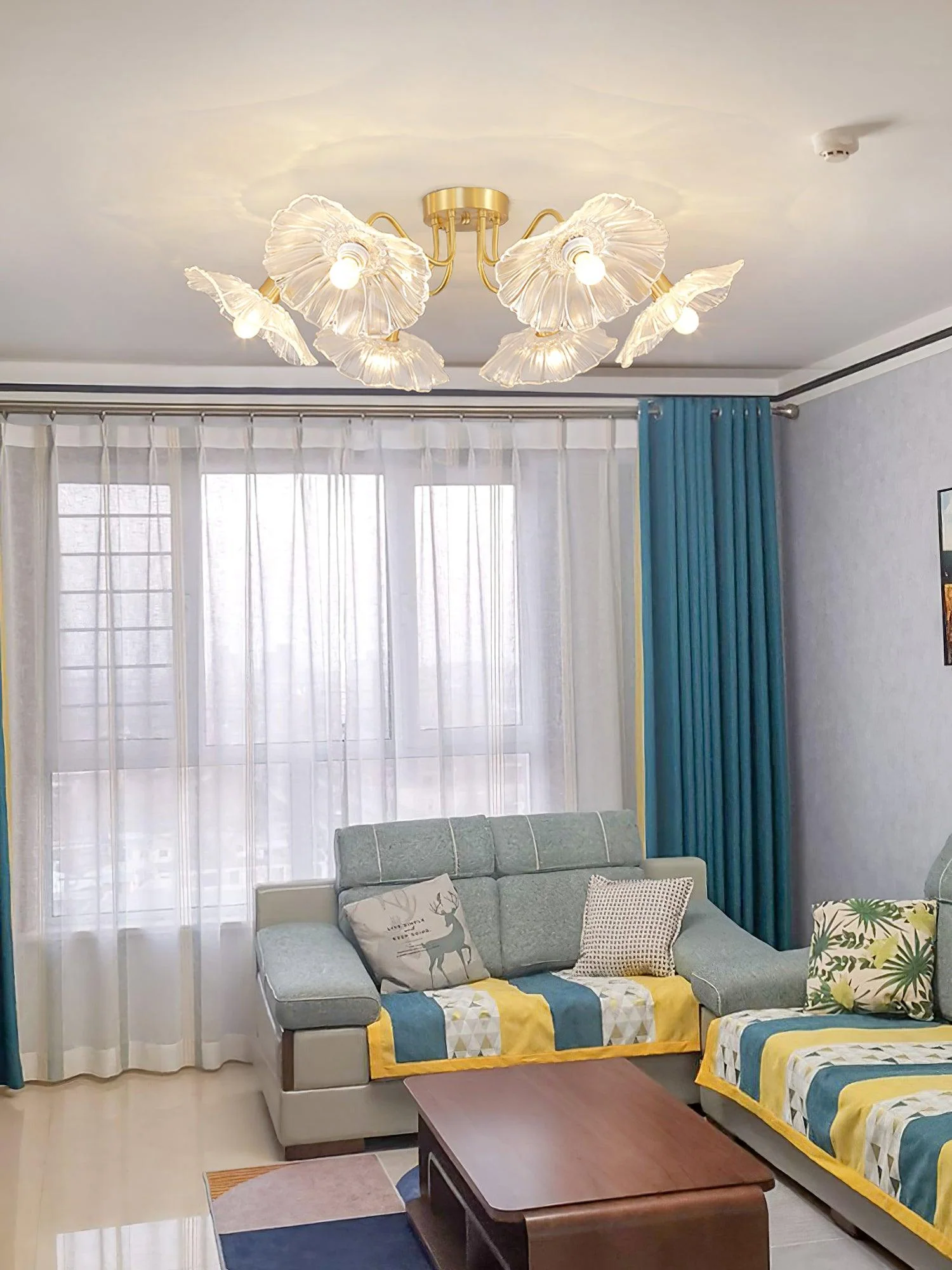 Solara Ceiling Lamp Leaf Glass with Brass Elegant - Image 6