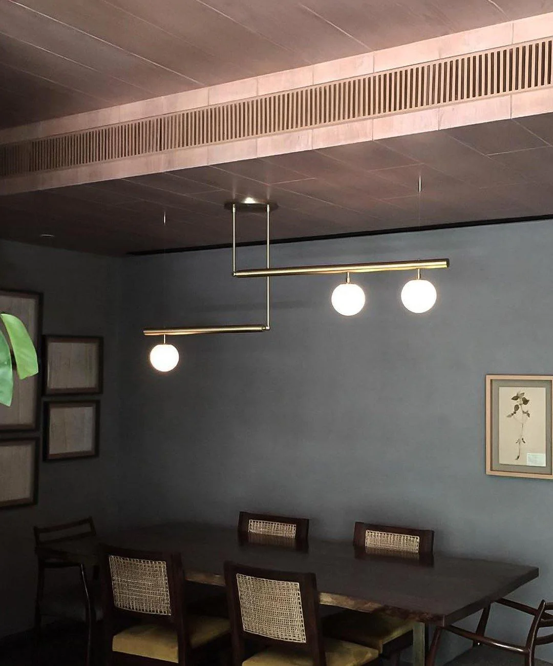 Solara Pendant Lamp Brass Linear Satellite Minimalist - Image 17