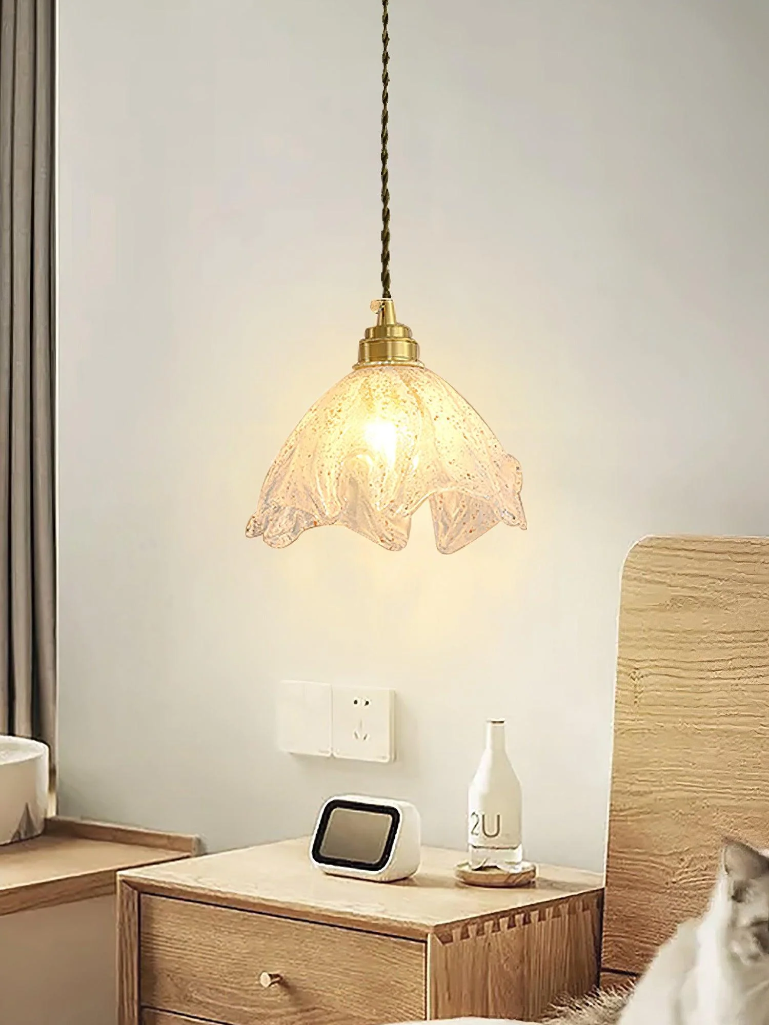 Solara Pendant Lamp Brass Ruffled Glass Lotus Vintage - Image 6