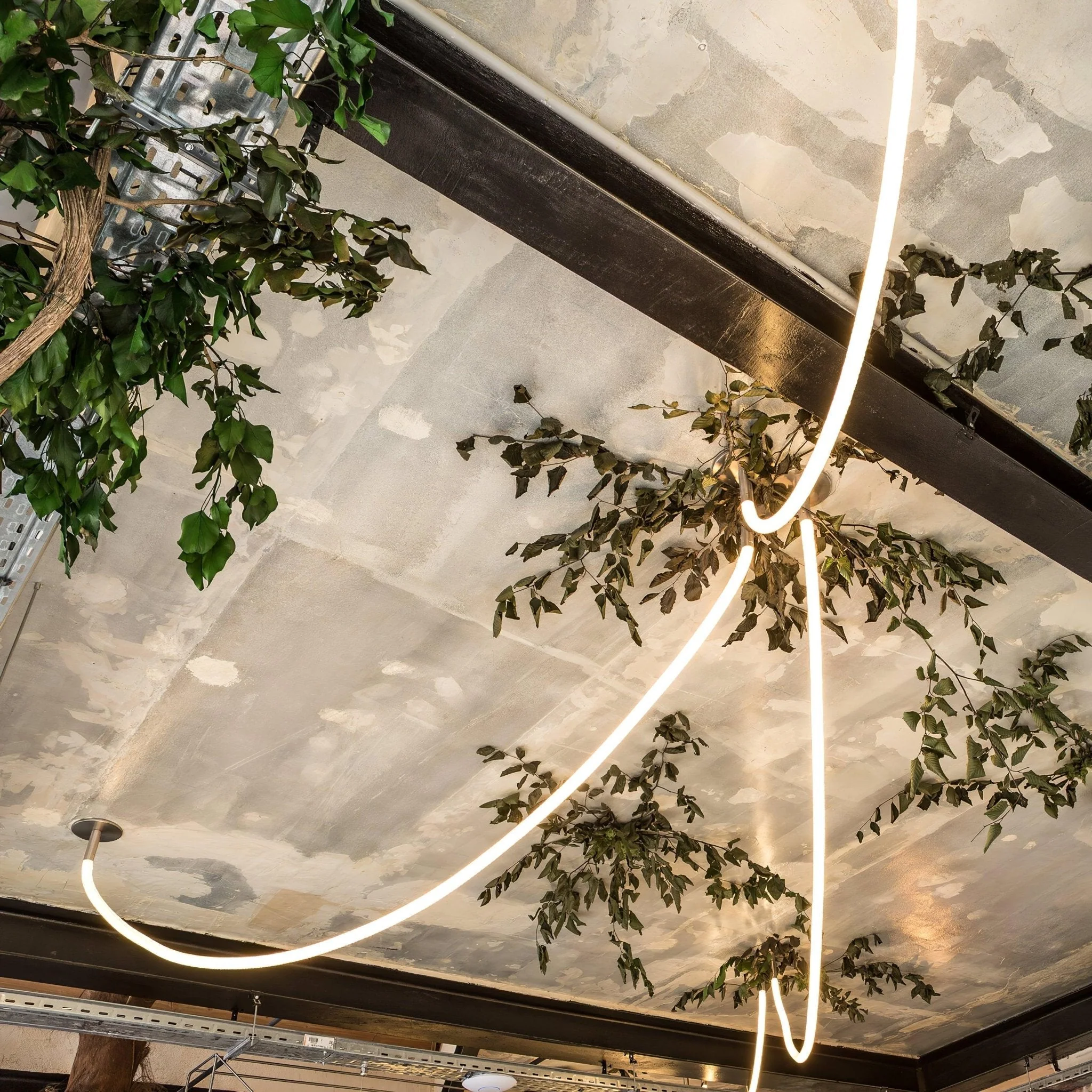 Solara Pendant Lamp Flexible Curve Silicone Brass - Image 56