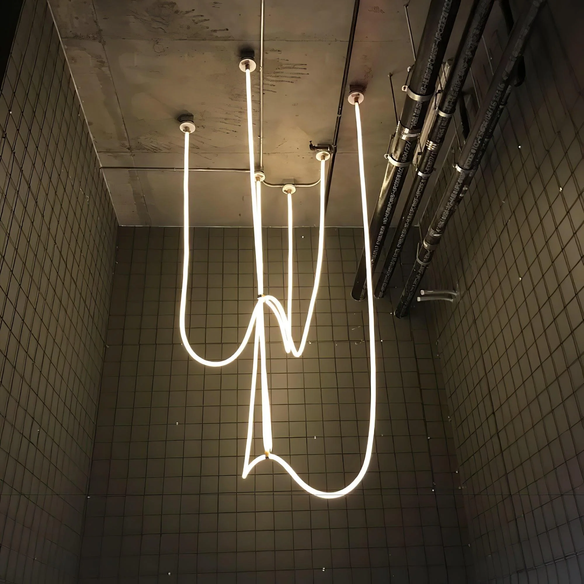 Solara Pendant Lamp Flexible Curve Silicone Brass - Image 7