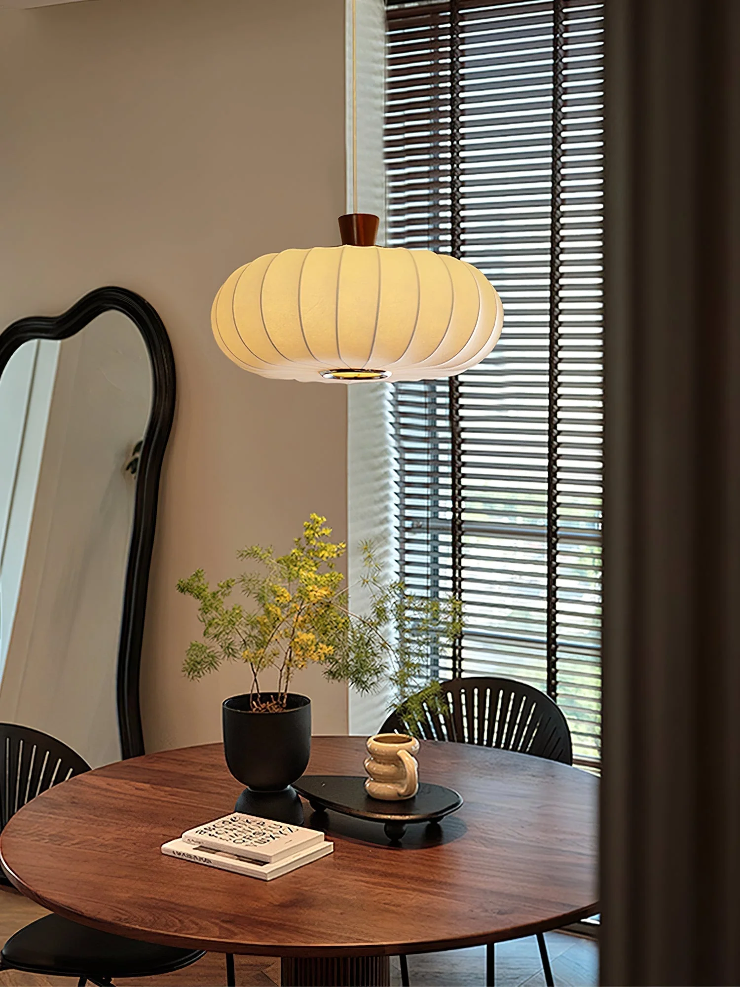 Solice Silk Wood Retro Pendant Light - Image 10