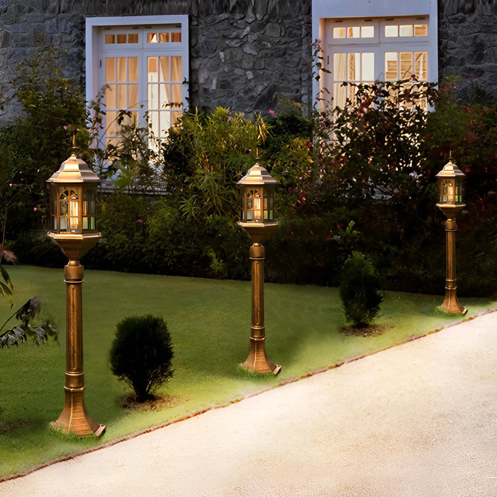 Solitary Elegant Pathway Outdoor Post Lights - Image 12
