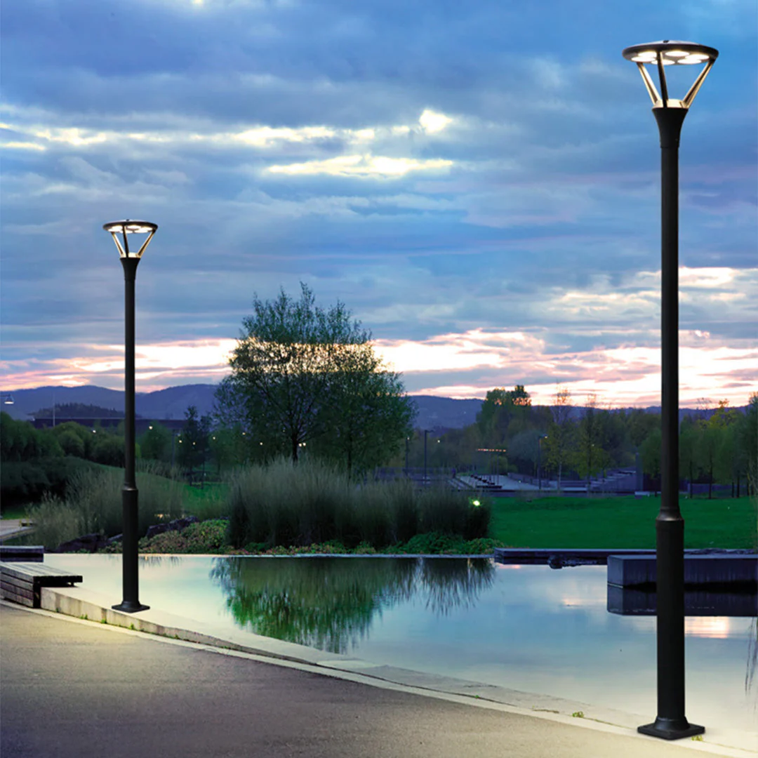Sparng Minimalist LED Outdoor Post Lights