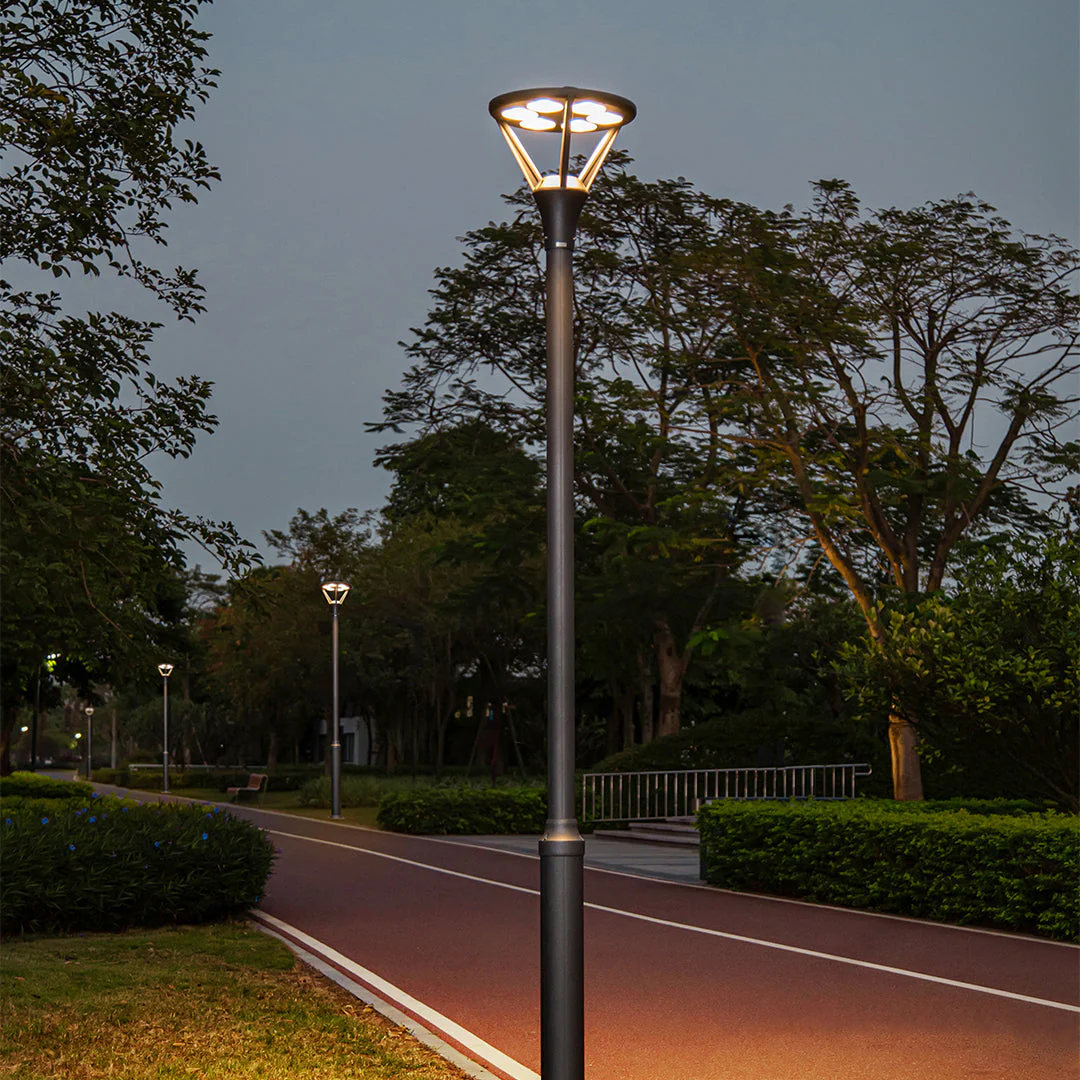 Sparng Minimalist LED Outdoor Post Lights - Image 3