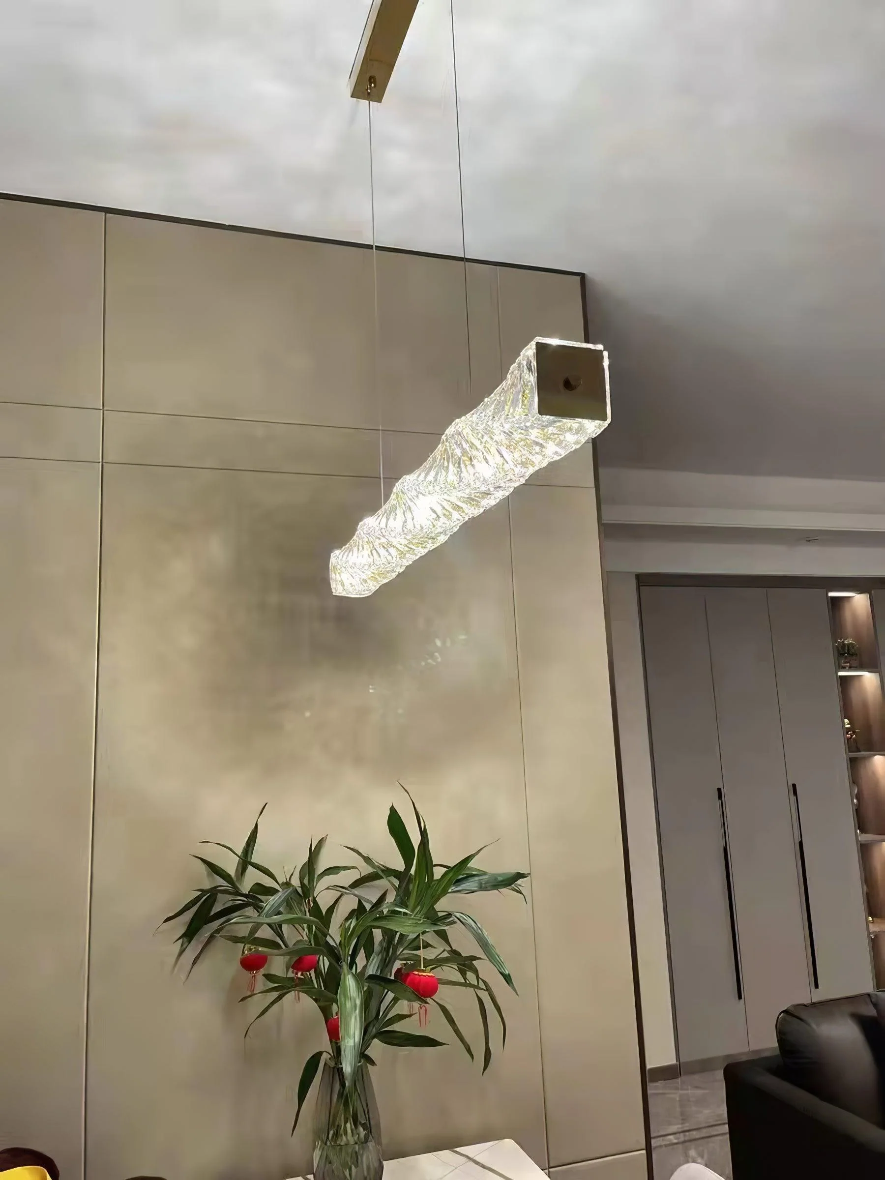 Stream Long Crystal Pendant Lamp - Image 27