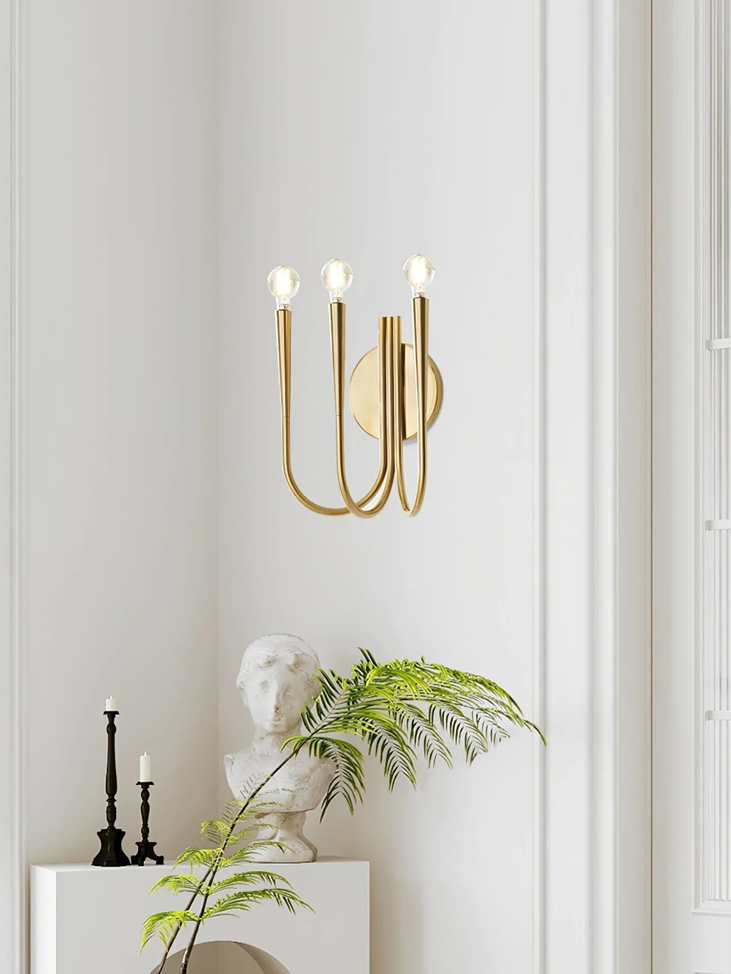 Swoop Premium Elegance Arm Glass Wall Lamp - Image 3